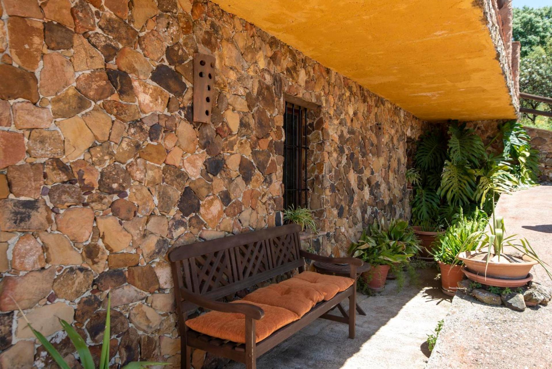 Arenosa by Vintage Travel
