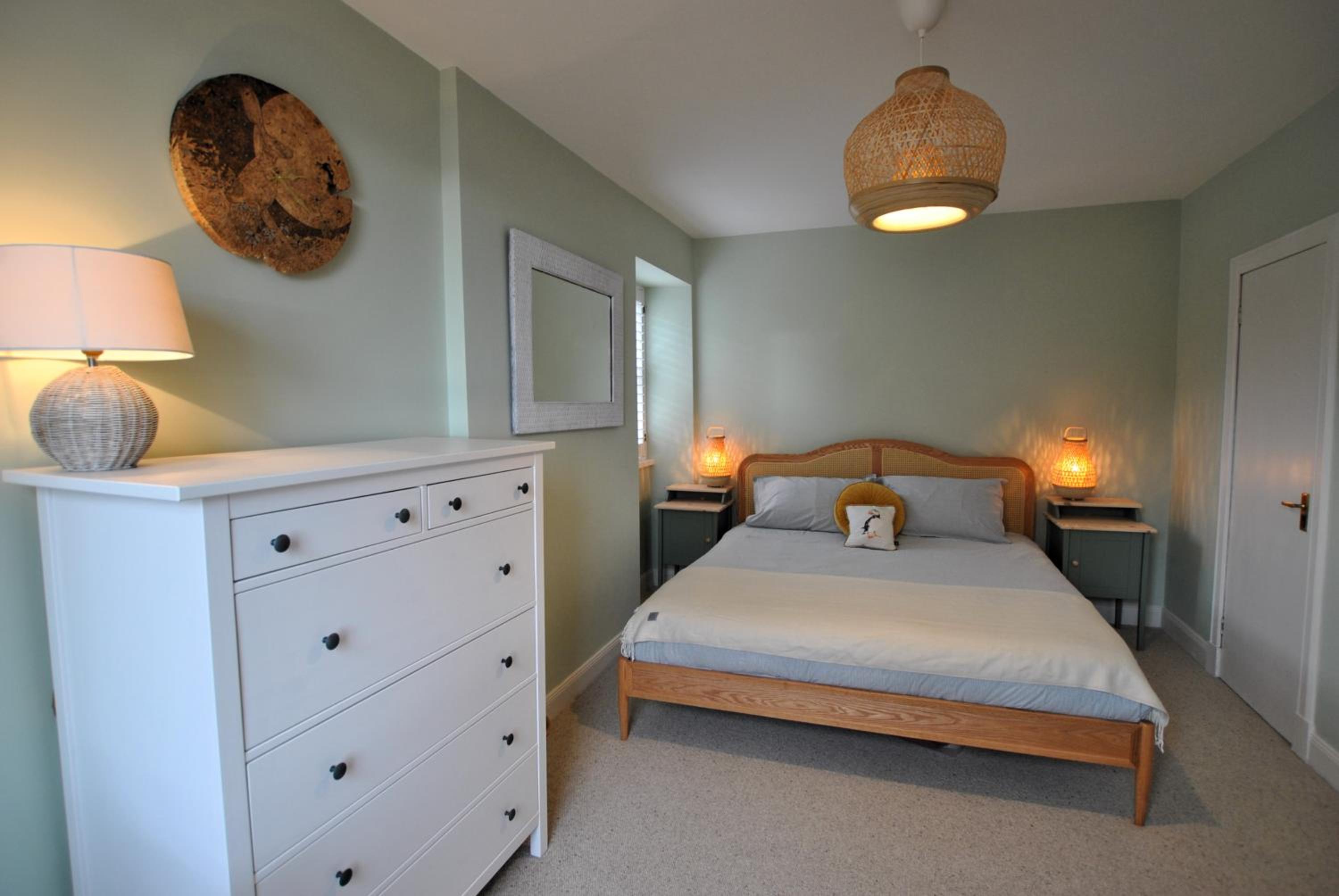 The House on the Square- Coastal Townhouse view 4