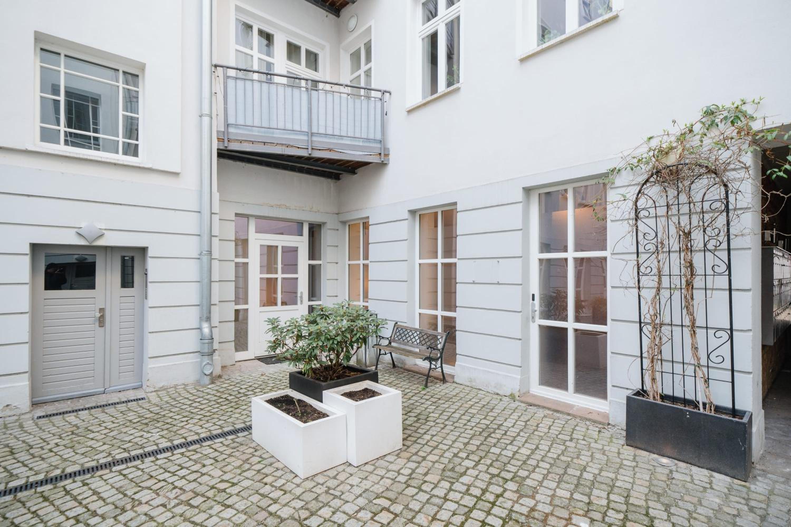 Homely Berlin - Super Modern, City Center, Rosenthalerplatz