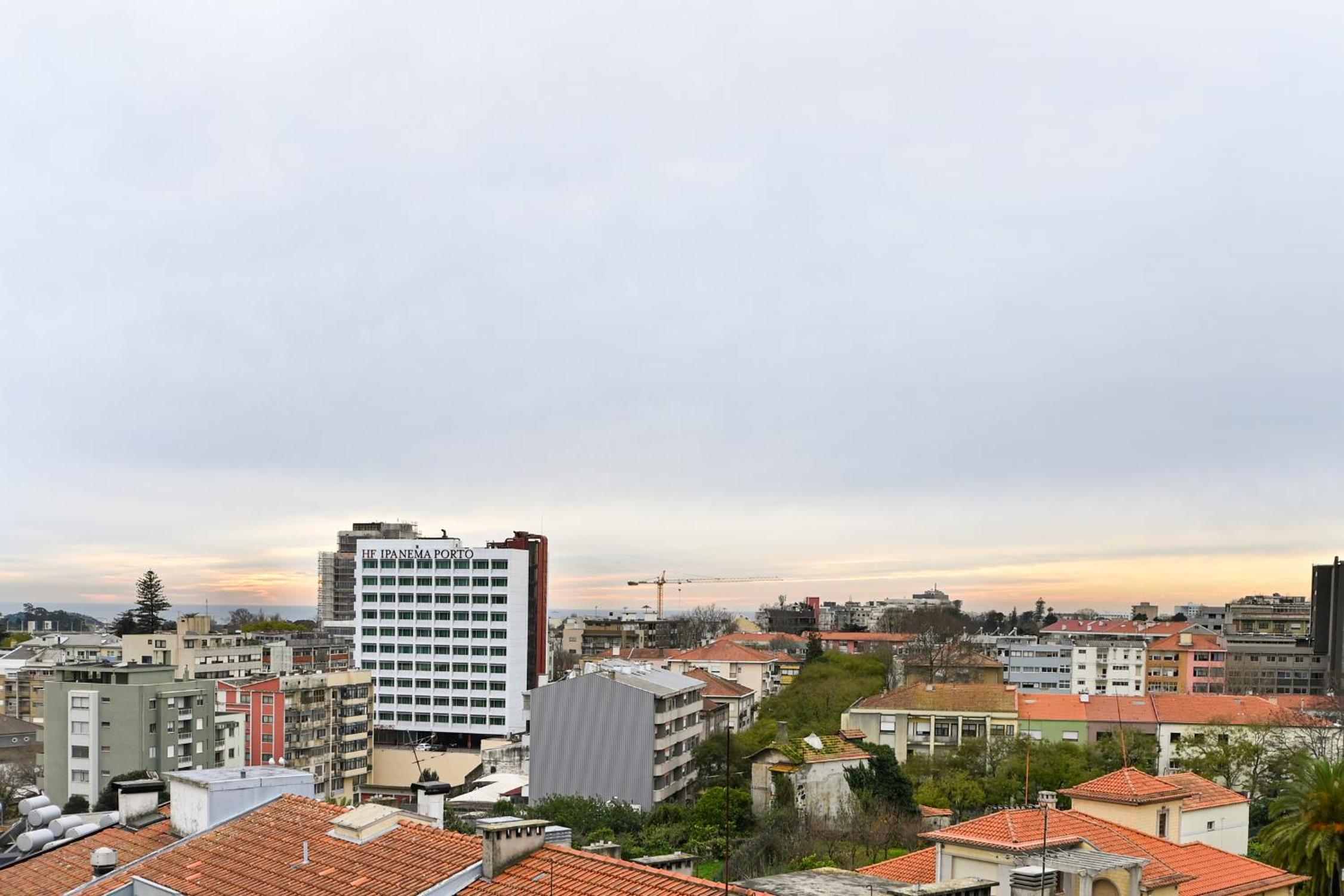 Julio Dinis Porto Secret Retreat - by Guest SPA view 2