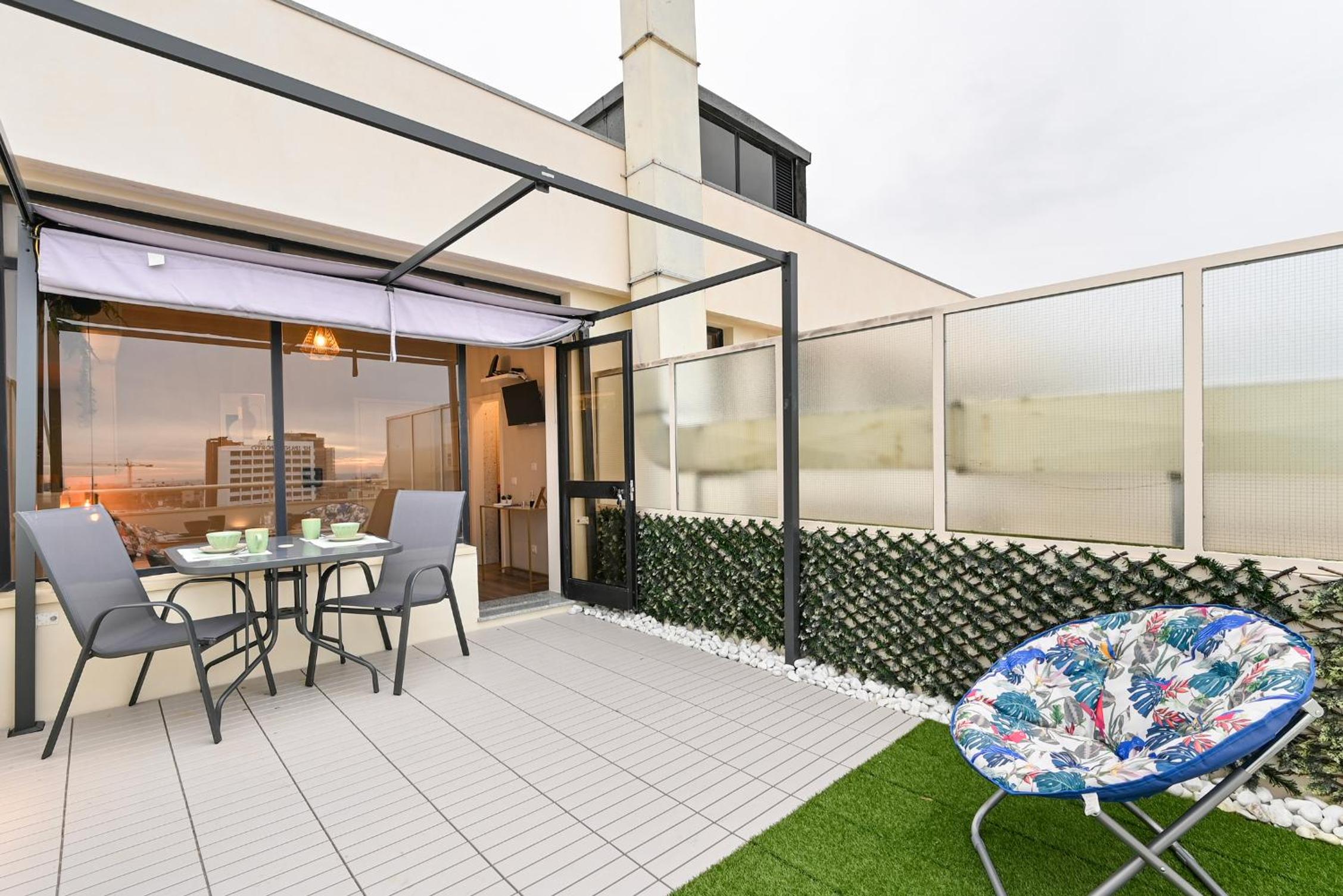 balance & terrace