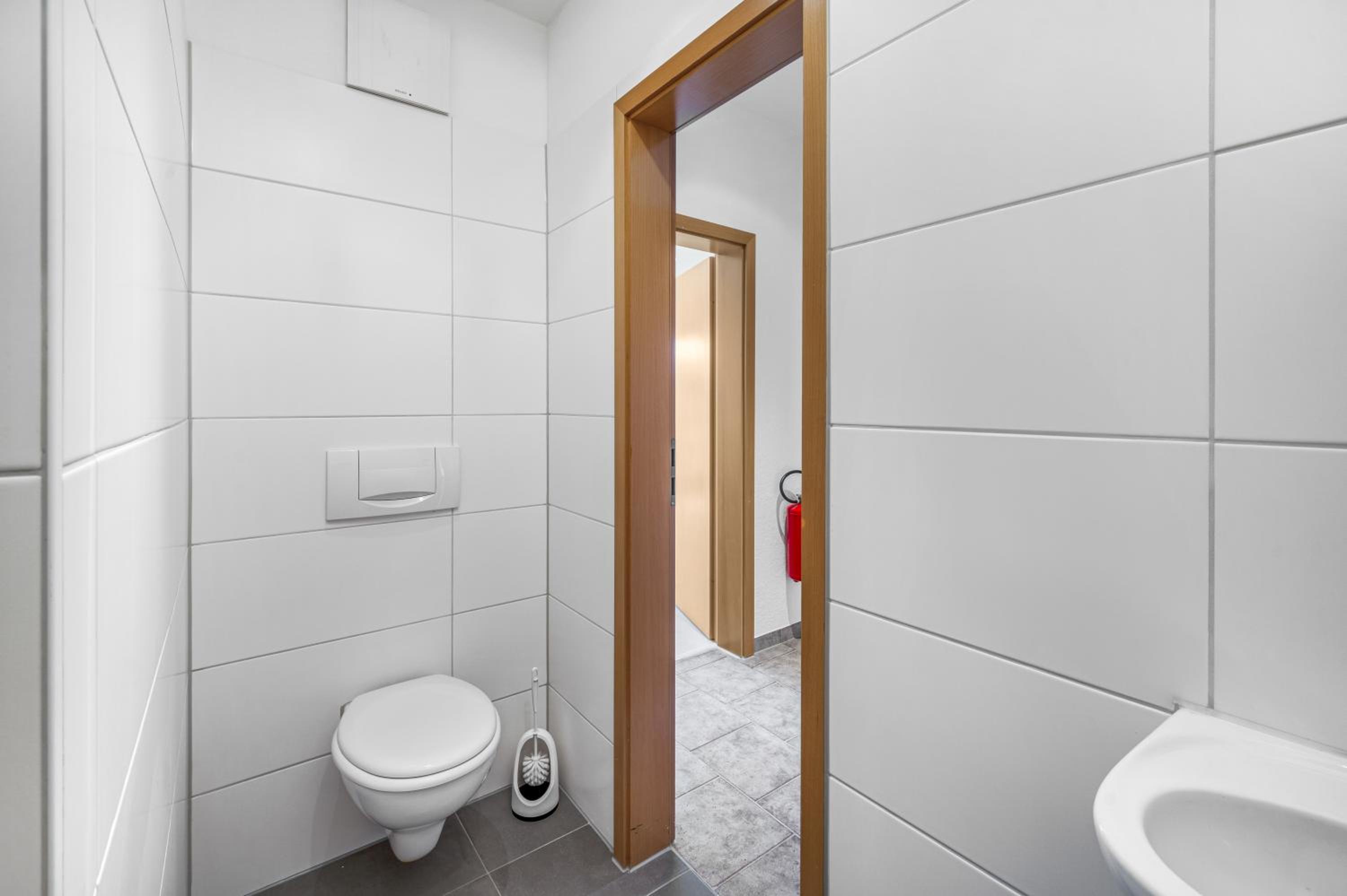 LeHaStays - Apartments Buckau 16a I Küche I Smart TV mit Netflix I toller Innenhof