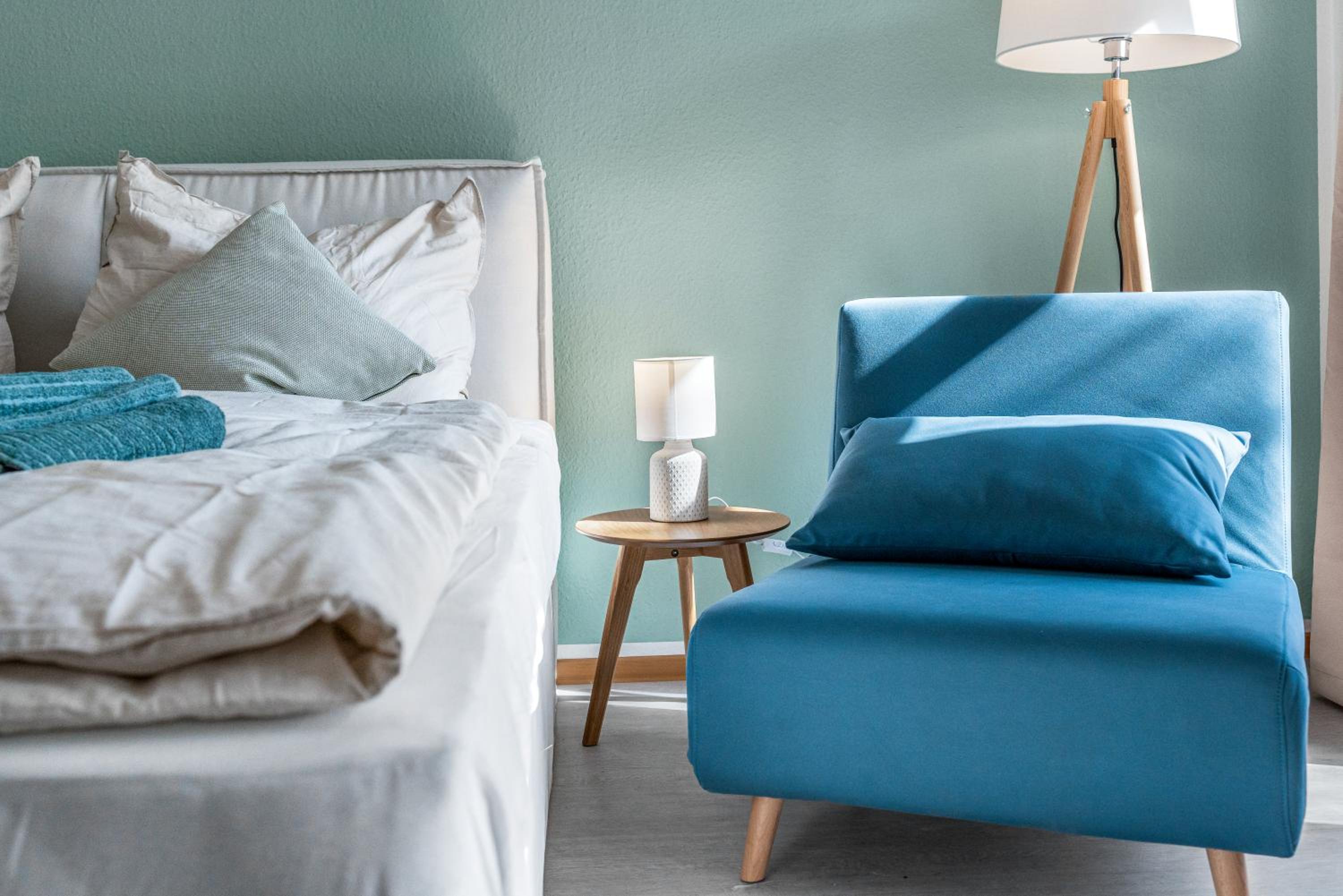 LeHaStays - Apartments Buckau 16a I Küche I Smart TV mit Netflix I toller Innenhof