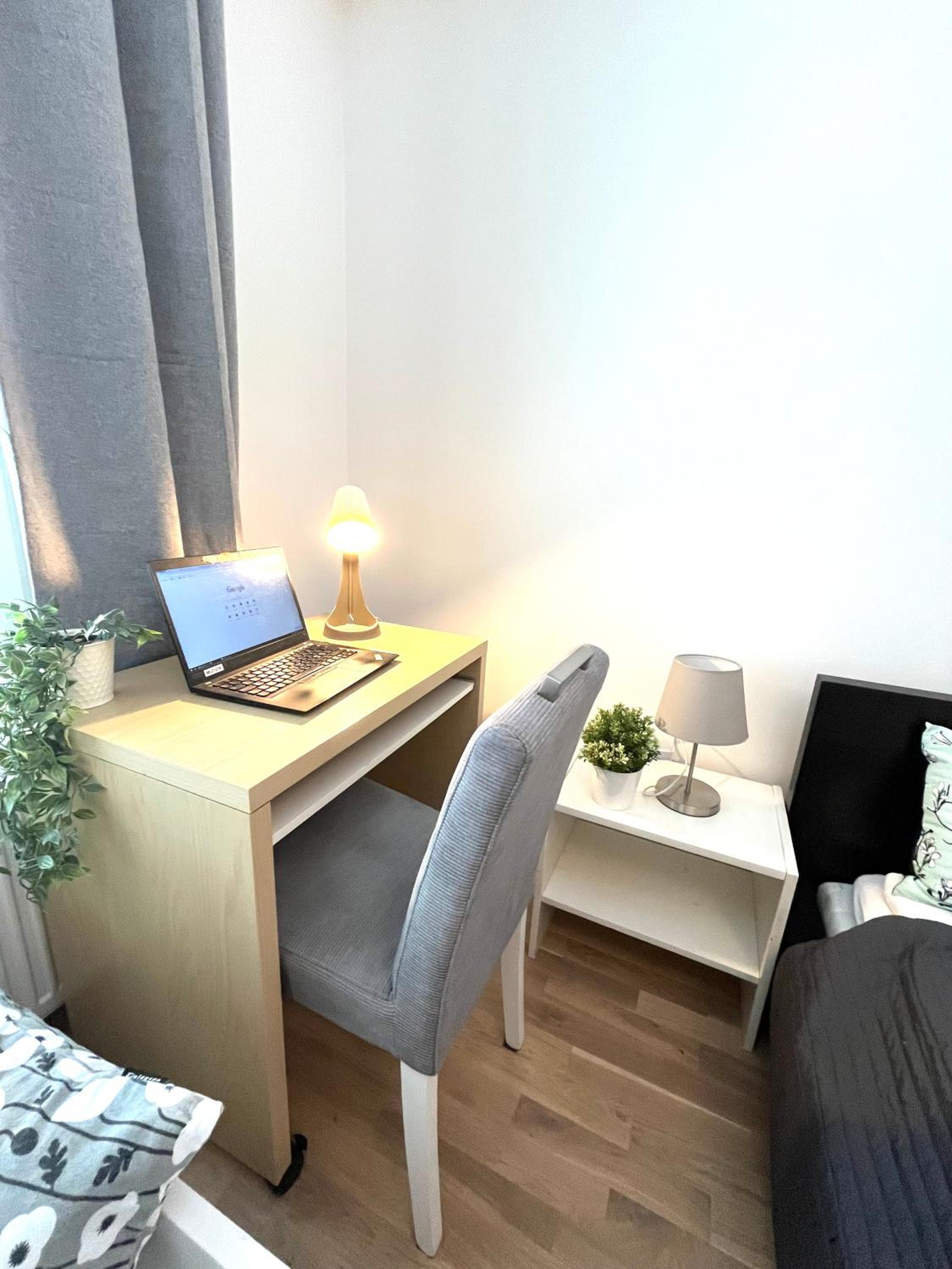 2BR design home 400 m from train station Tikkurila view 4