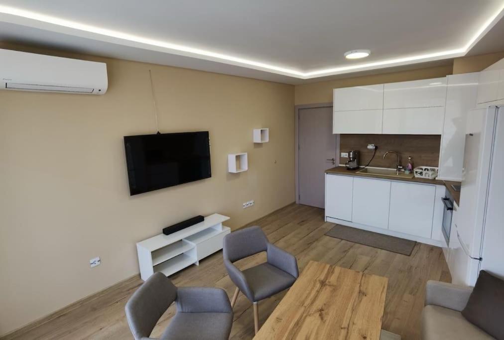 Art Apartment