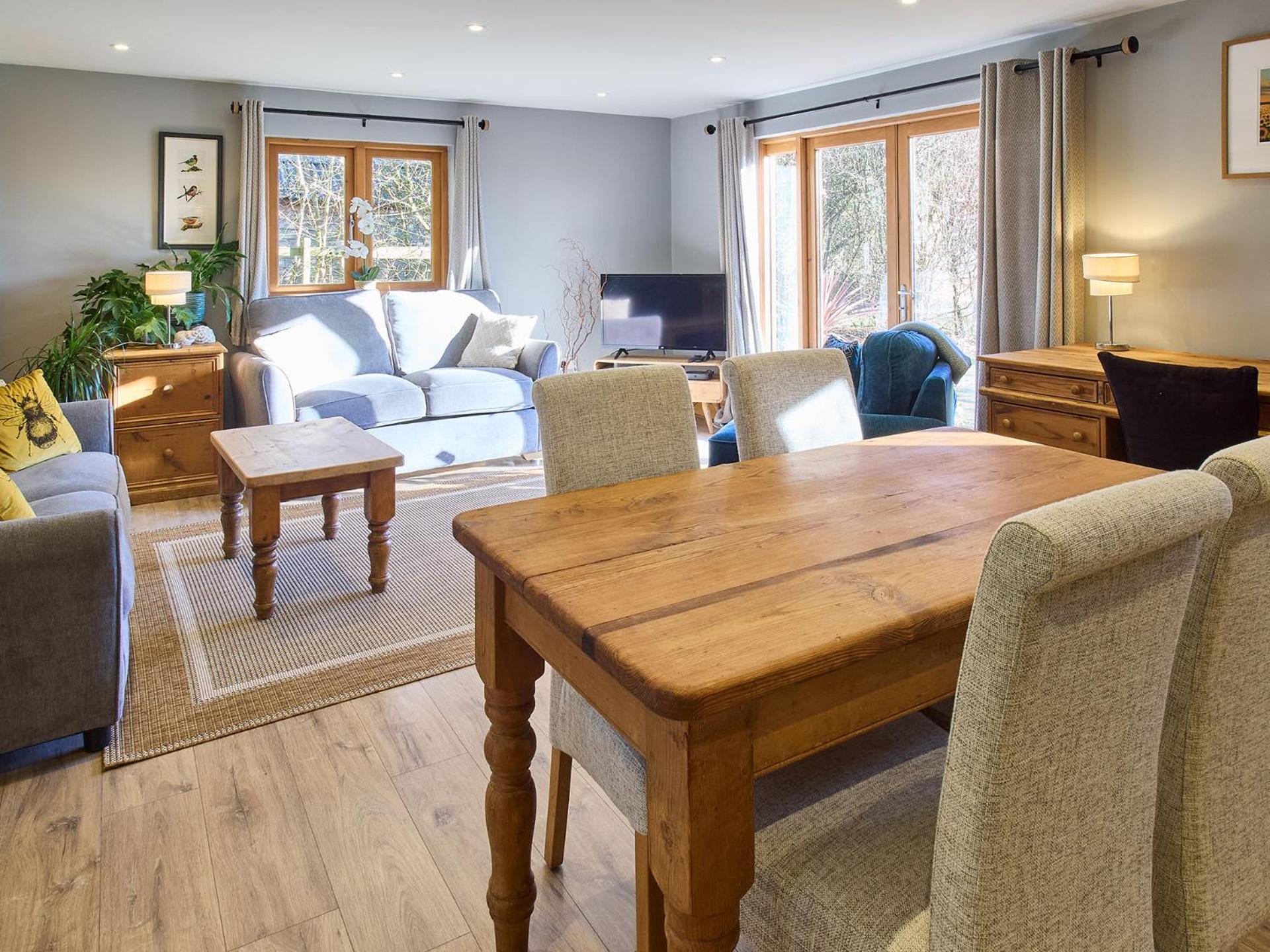 Host & Stay - Orchard Barn view 3