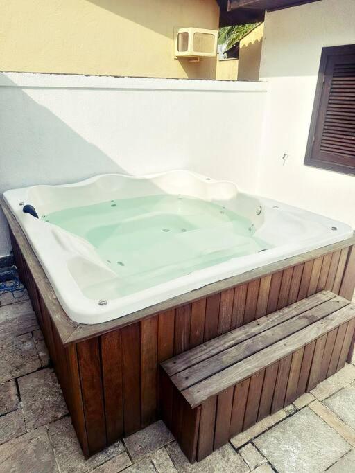 Casa luxuosa em Jd. Acapulco - Guarujá