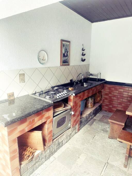 Casa luxuosa em Jd. Acapulco - Guarujá