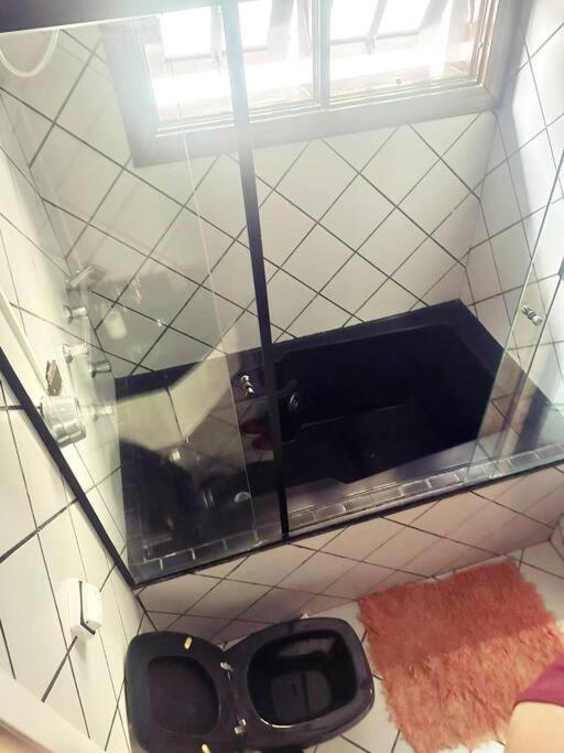 Casa luxuosa em Jd. Acapulco - Guarujá