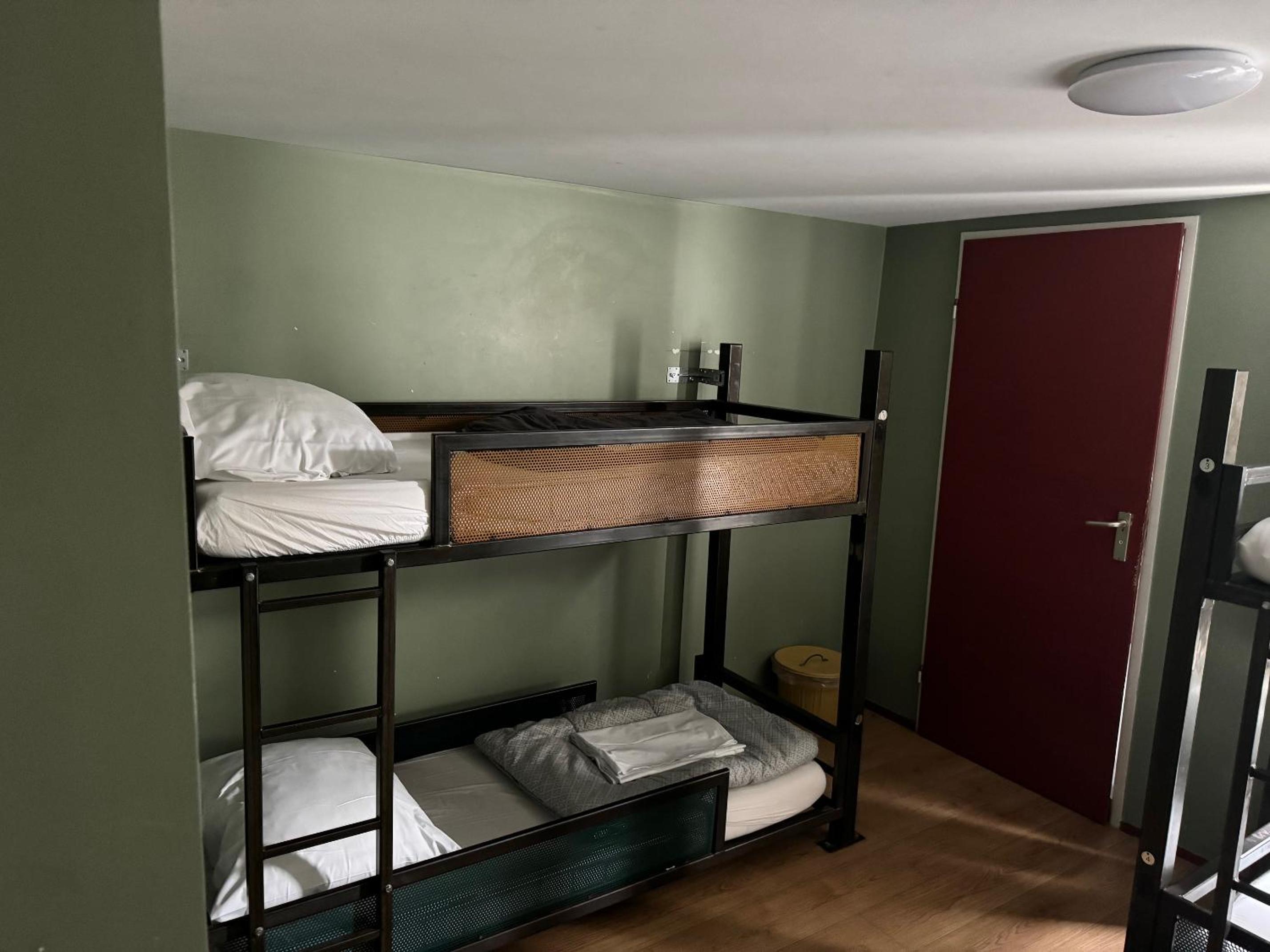 Amsterdam Hostel Uptown