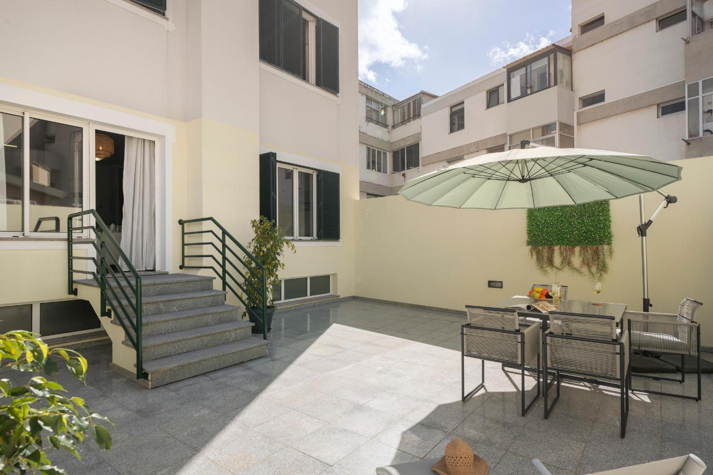 Apartamento do Carmo by An Island Apart