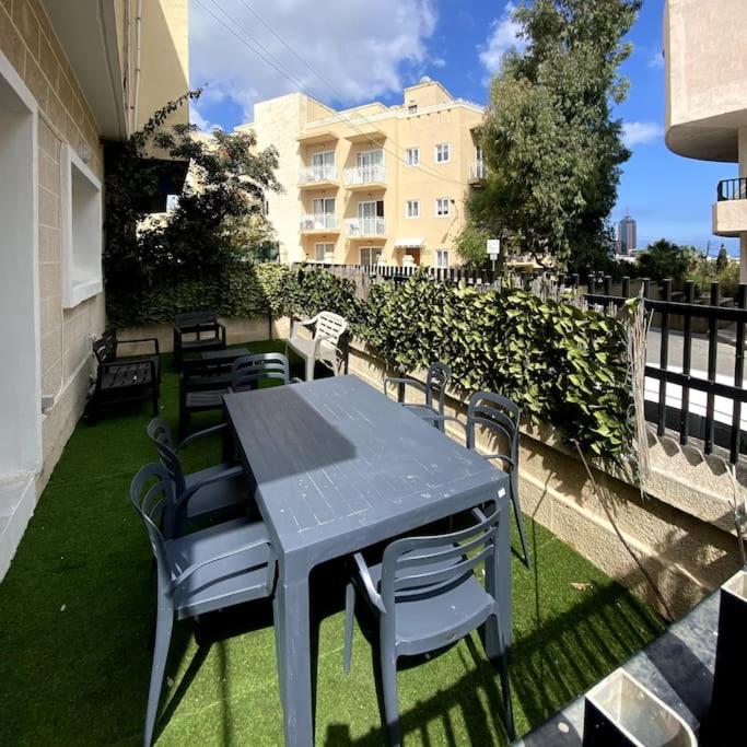 Flat St Julians for 7 people, Spacious and Bright