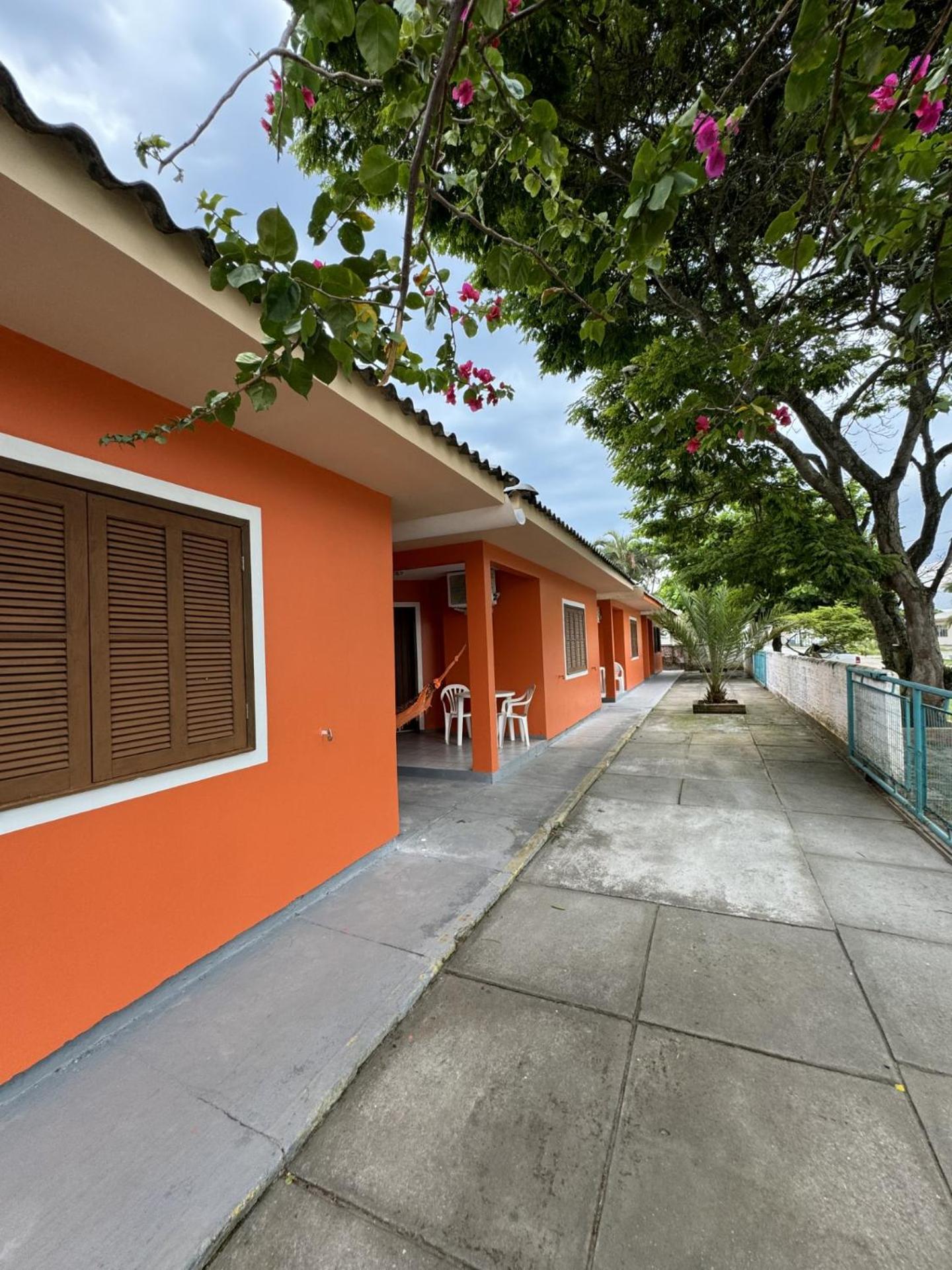 RJ Residencial Nosso Sonho com Piscina a 120m mar