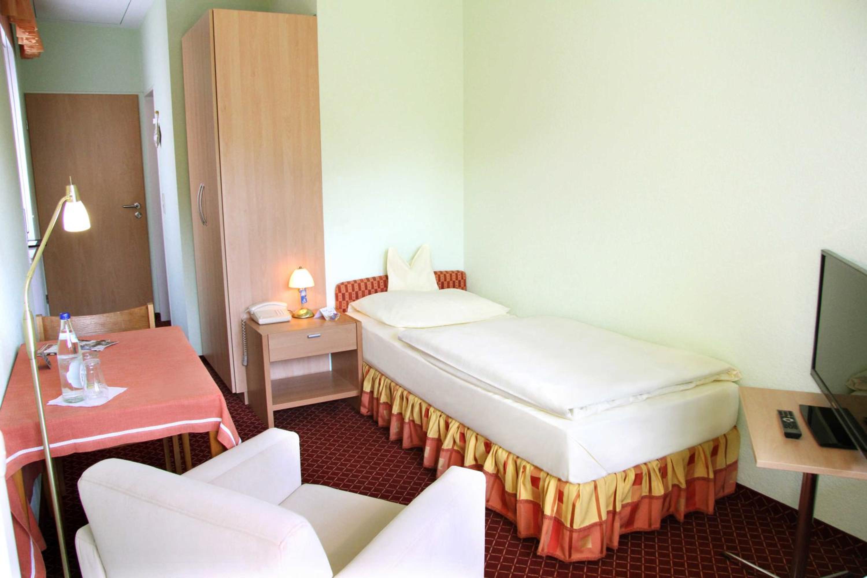 Hotel-Garni Goldener Schwan - Property Image 10