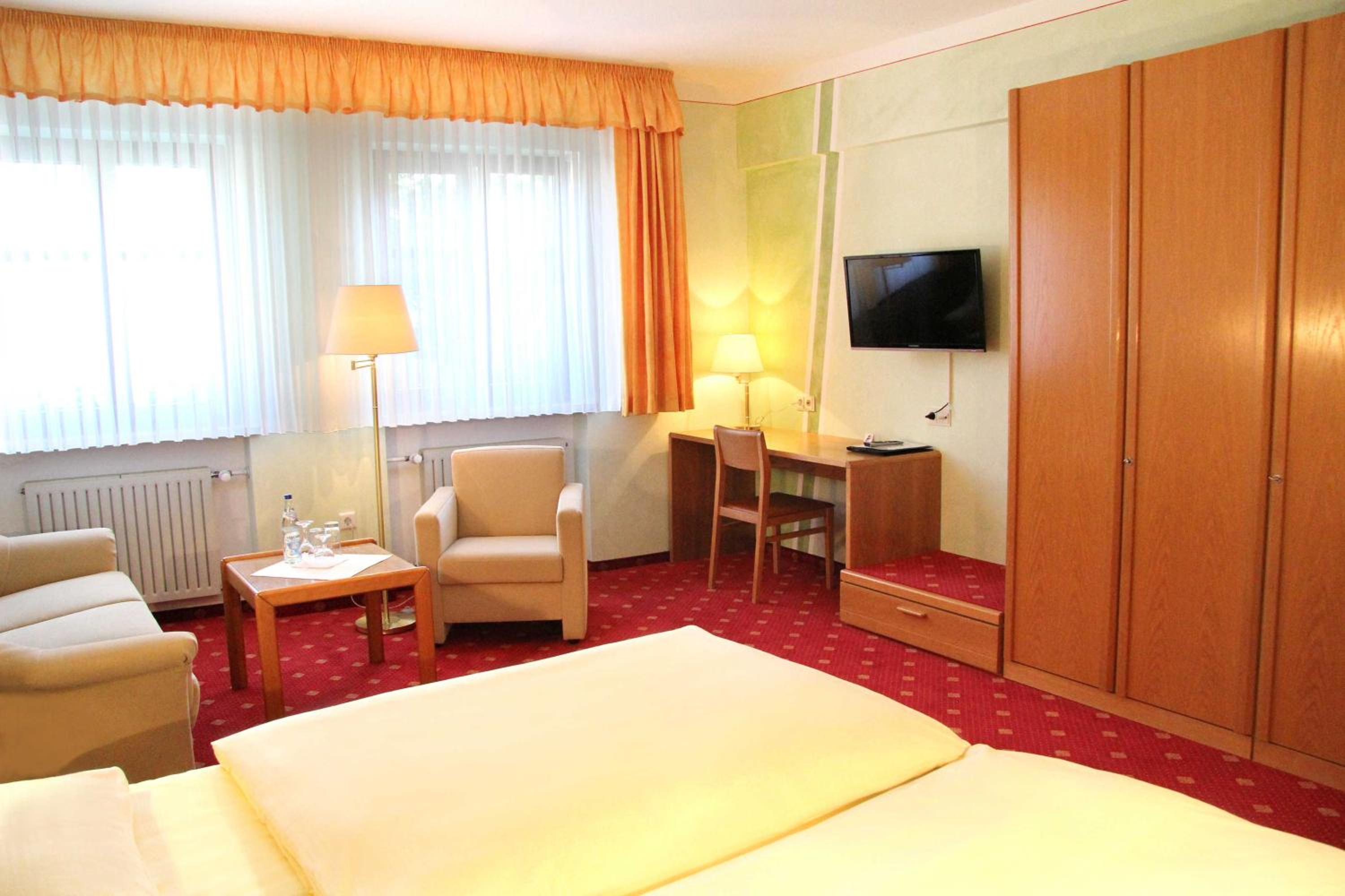 Hotel-Garni Goldener Schwan - Property Image 14