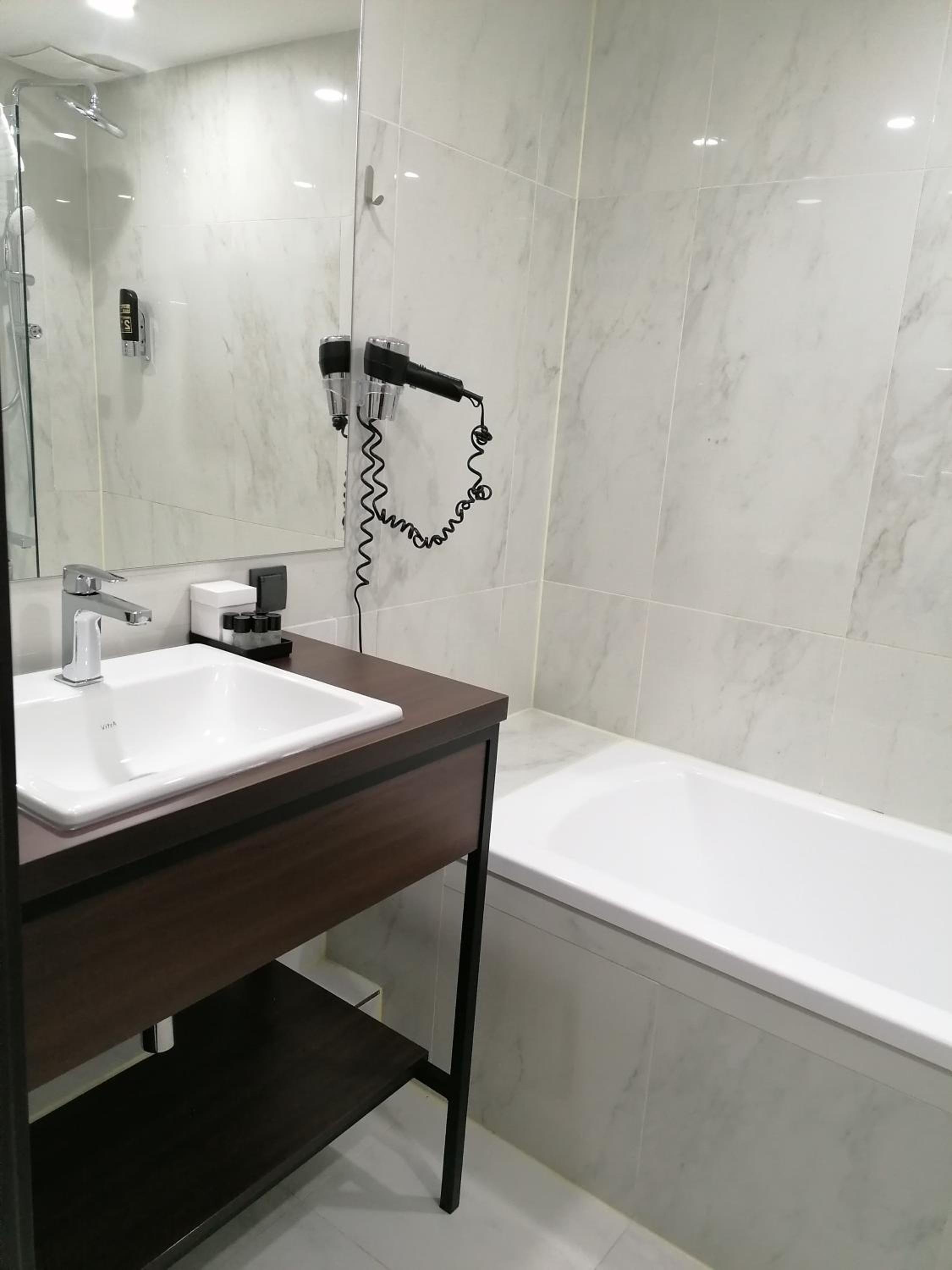 Skyline Hotel City Frankfurt - Property Image 88