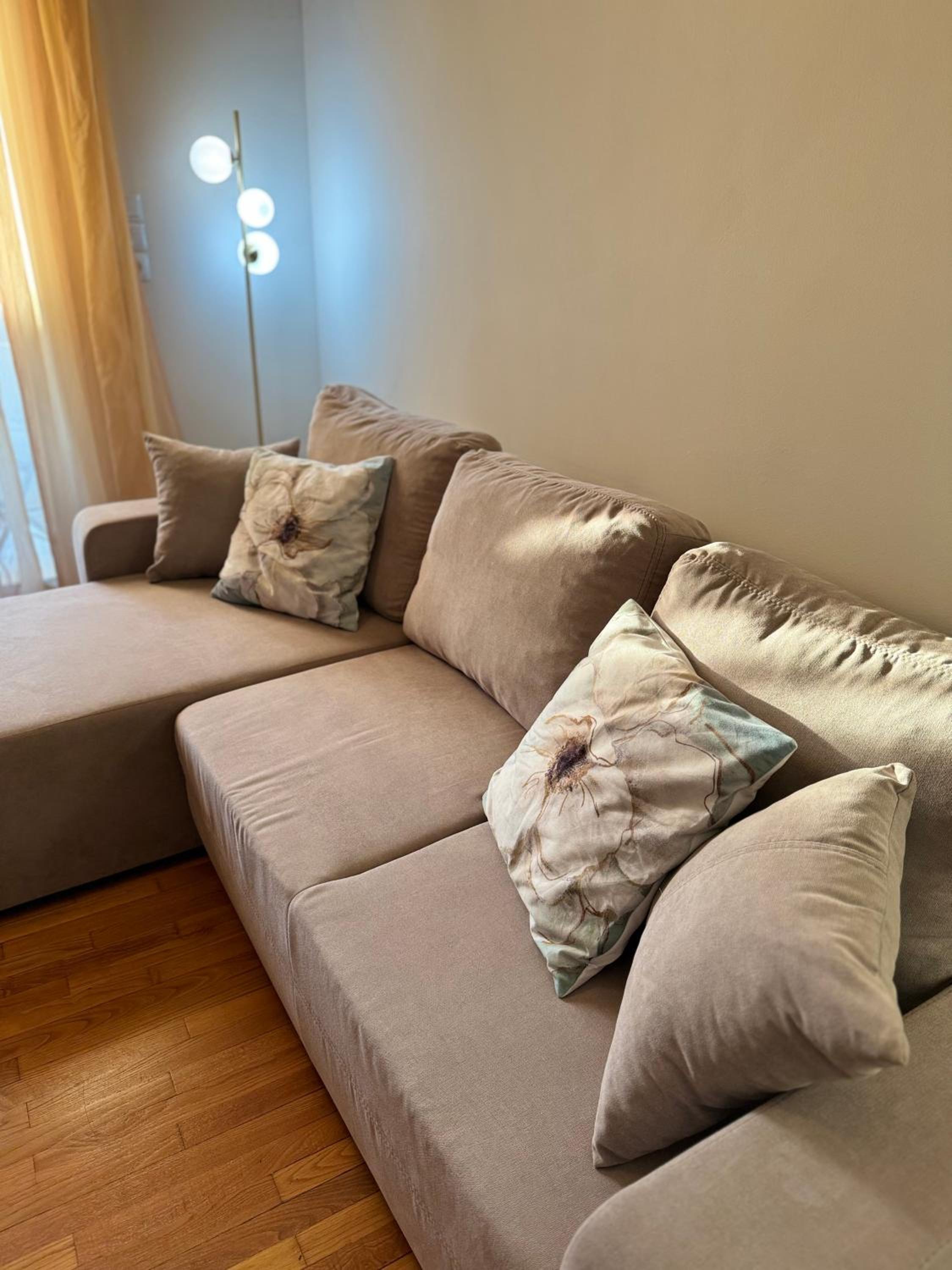 Cozy Suite with Acropolis View