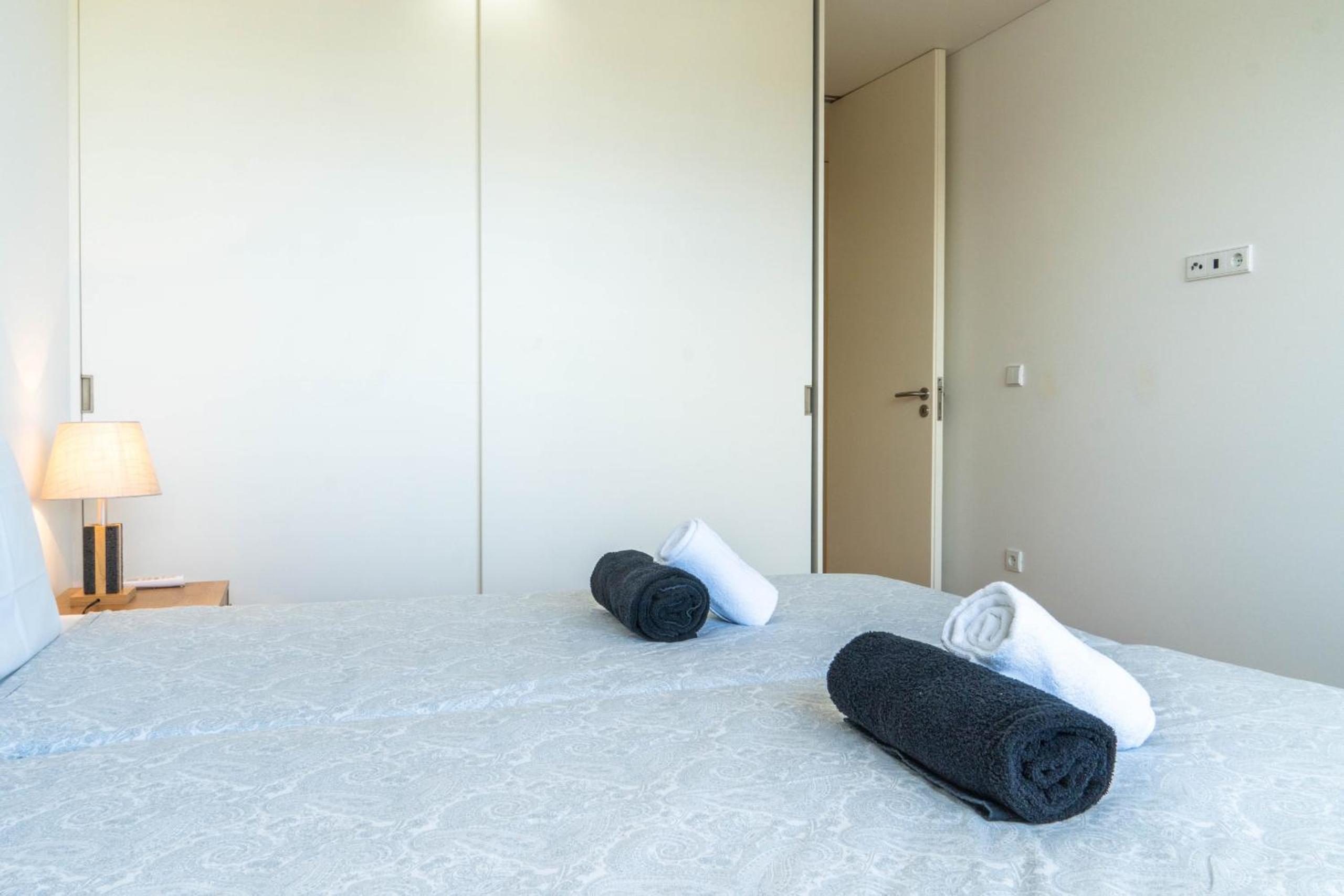 Wave Break Apartment