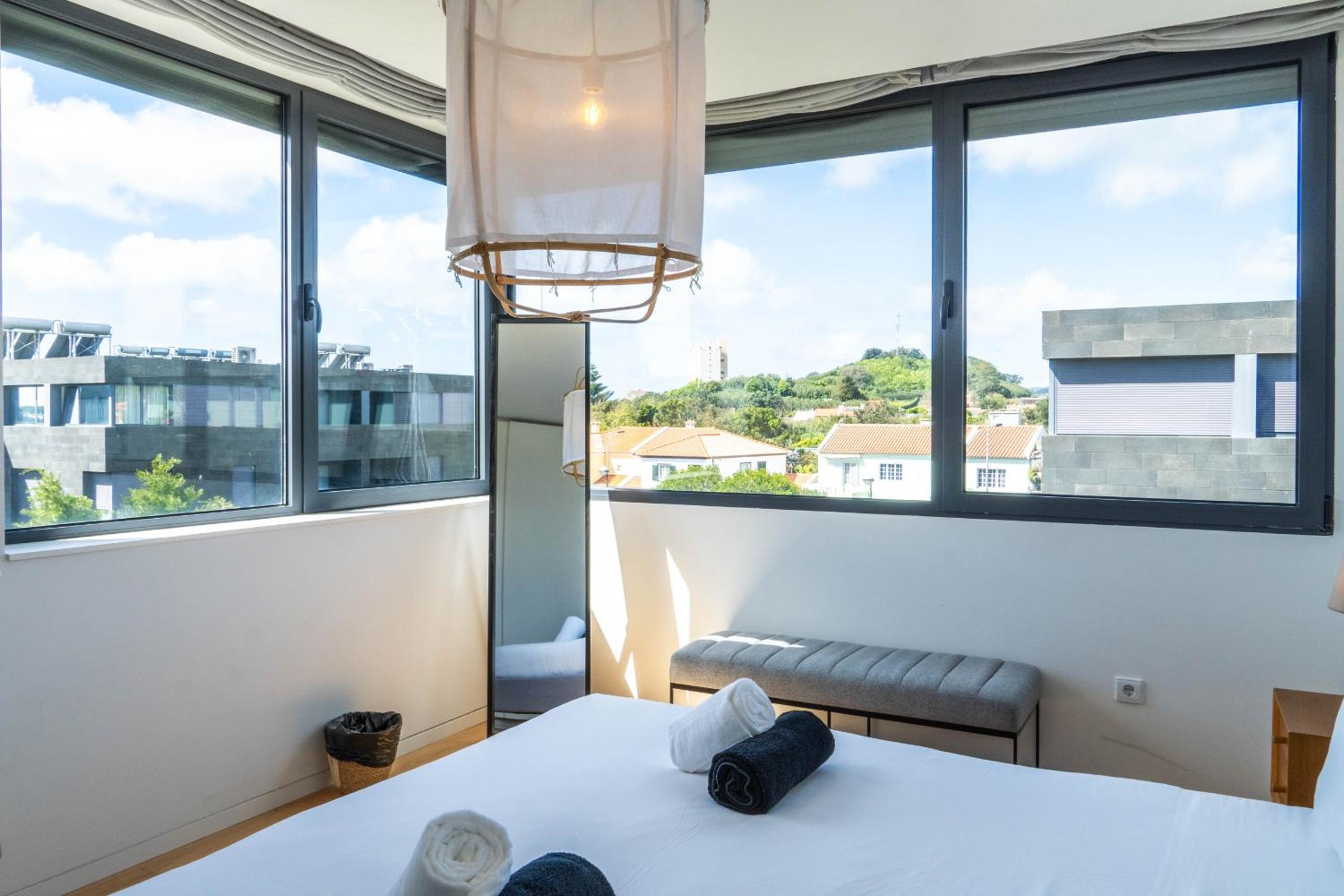 Wave Break Apartment