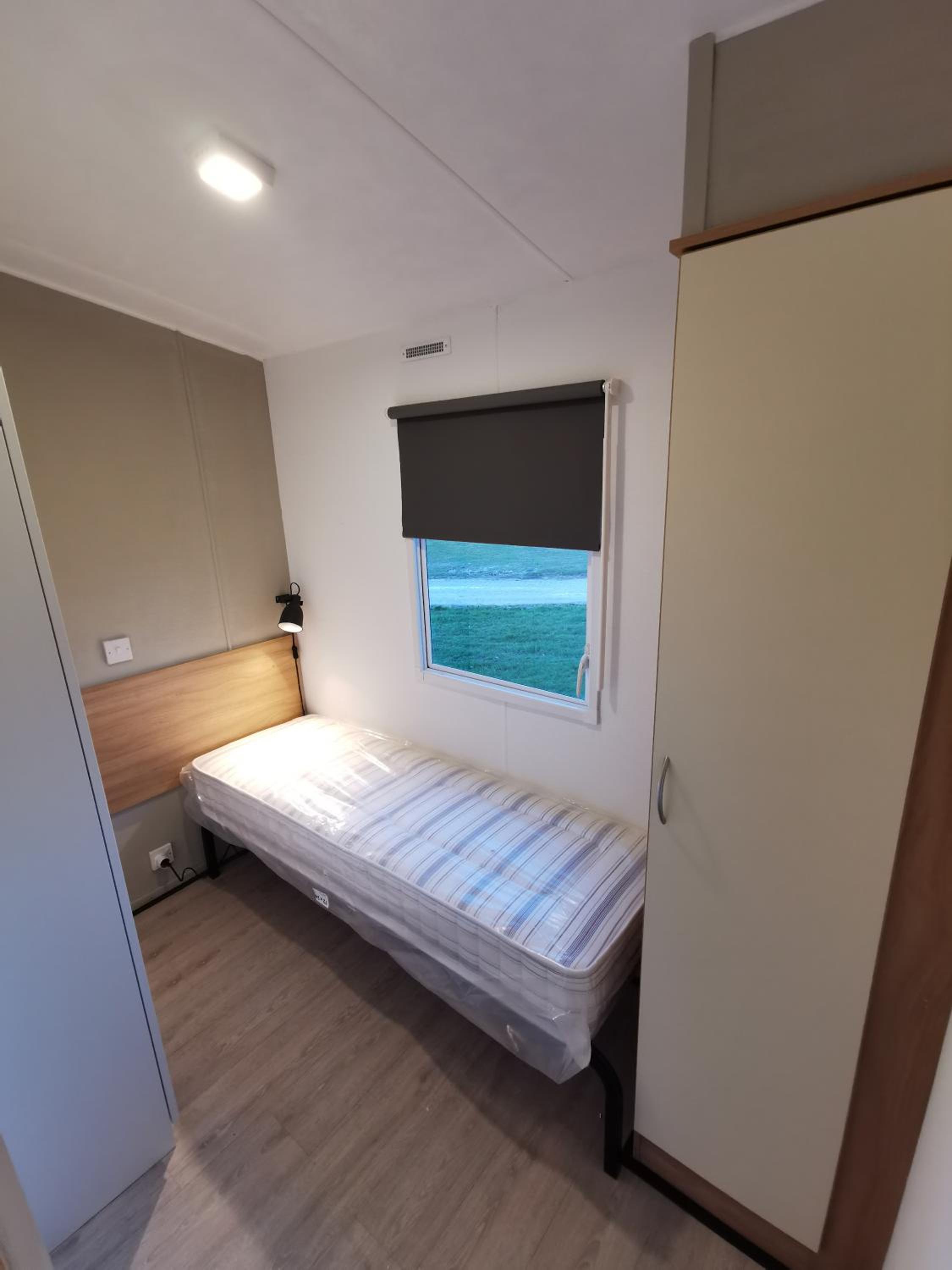 Stacaravan op 5 Sterren Vakantiepark De Kuilart Friesland aan het Meer met Zwembad 5P 116 view 5