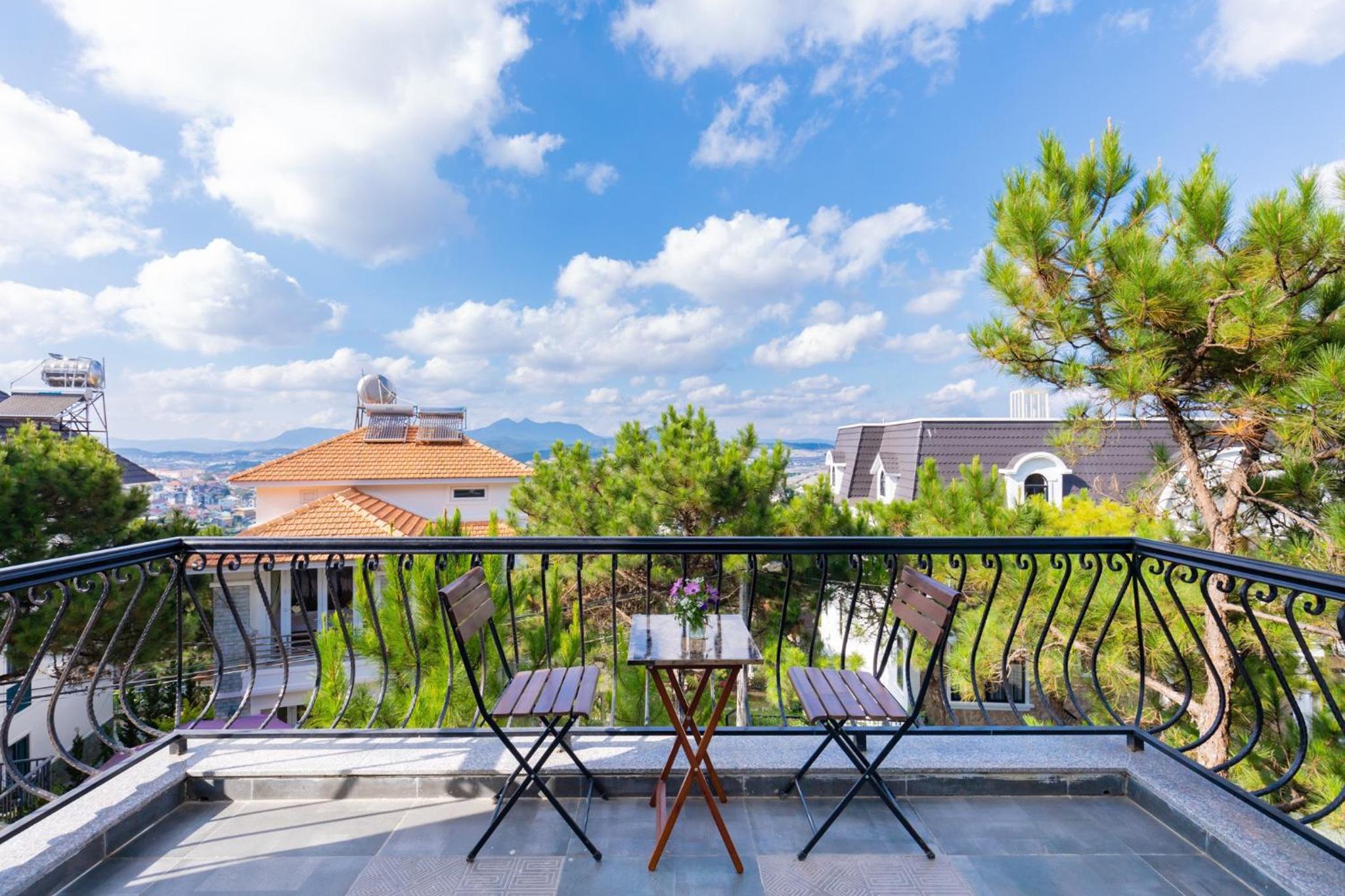 Villa Nam Hồ view 5