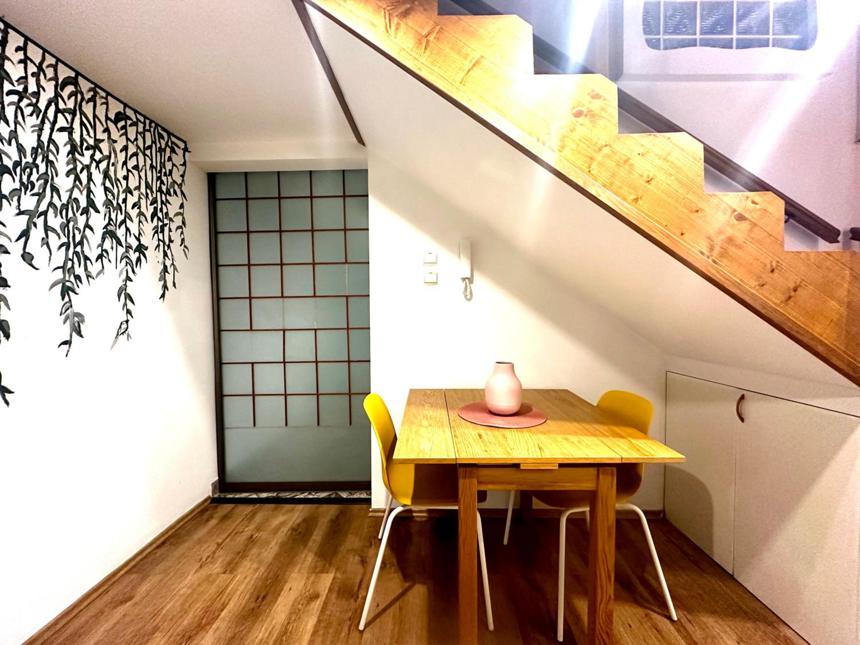 Stylish Natural Apartment with SAUNA - Heroes Square