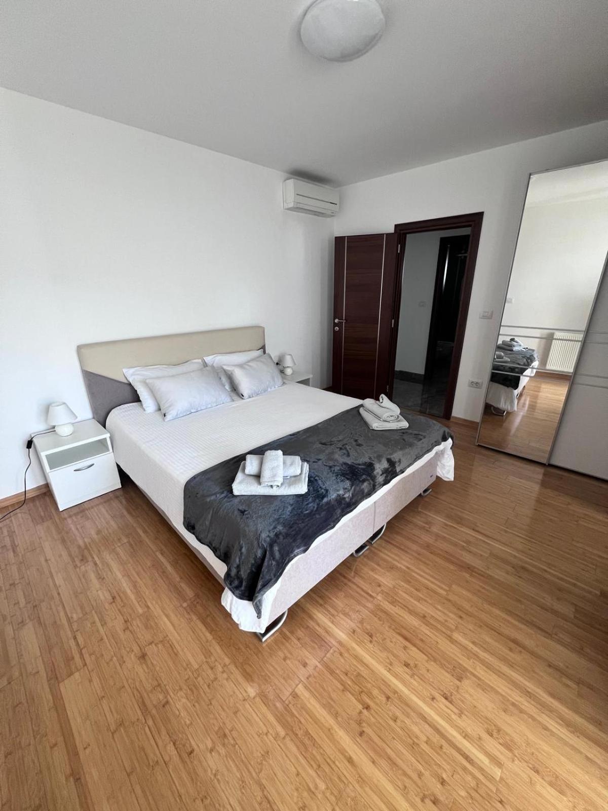 SeaScape Deluxe Residence photo 4