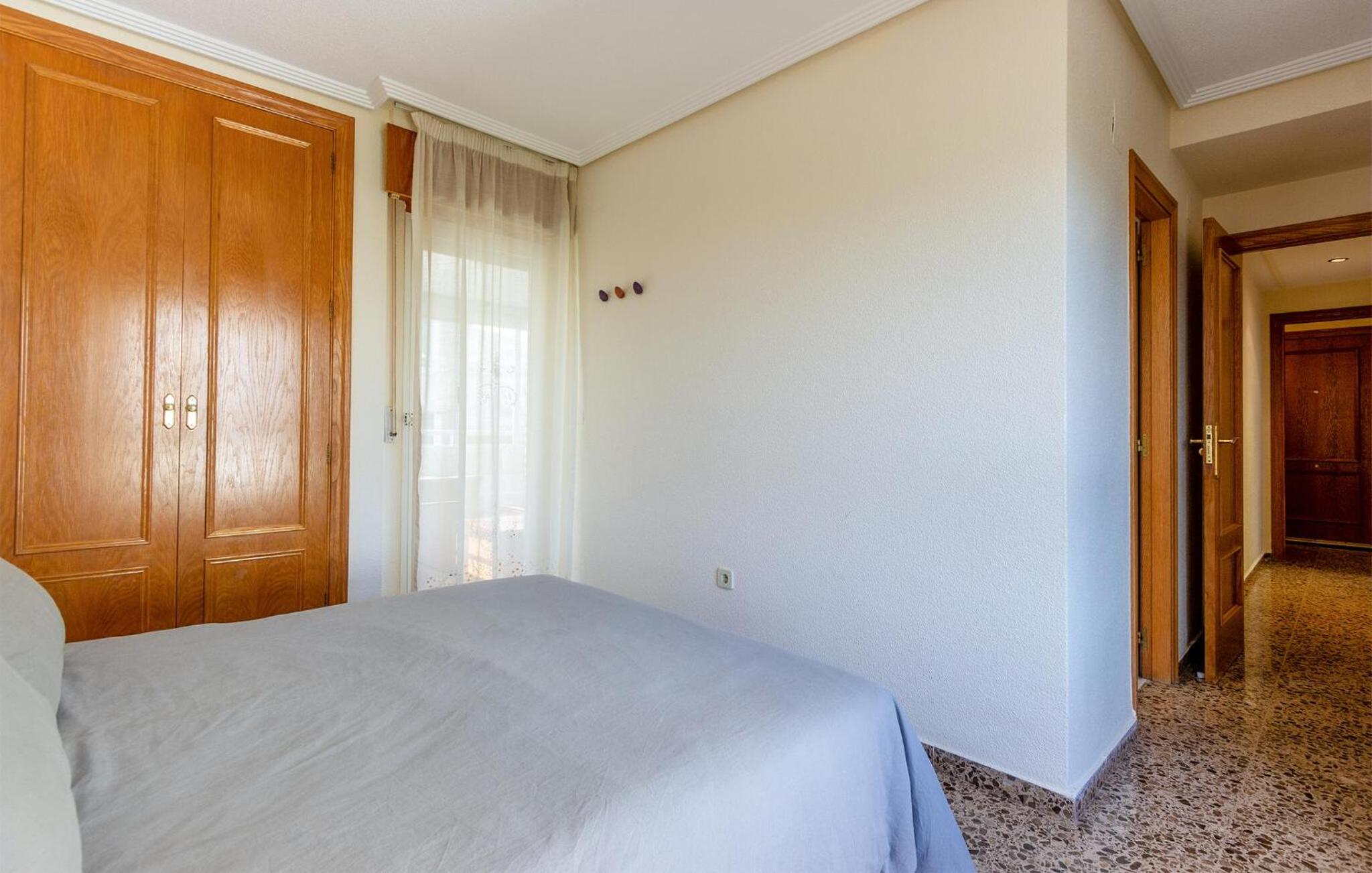 Lovely Apartment In Alacant With Wifi