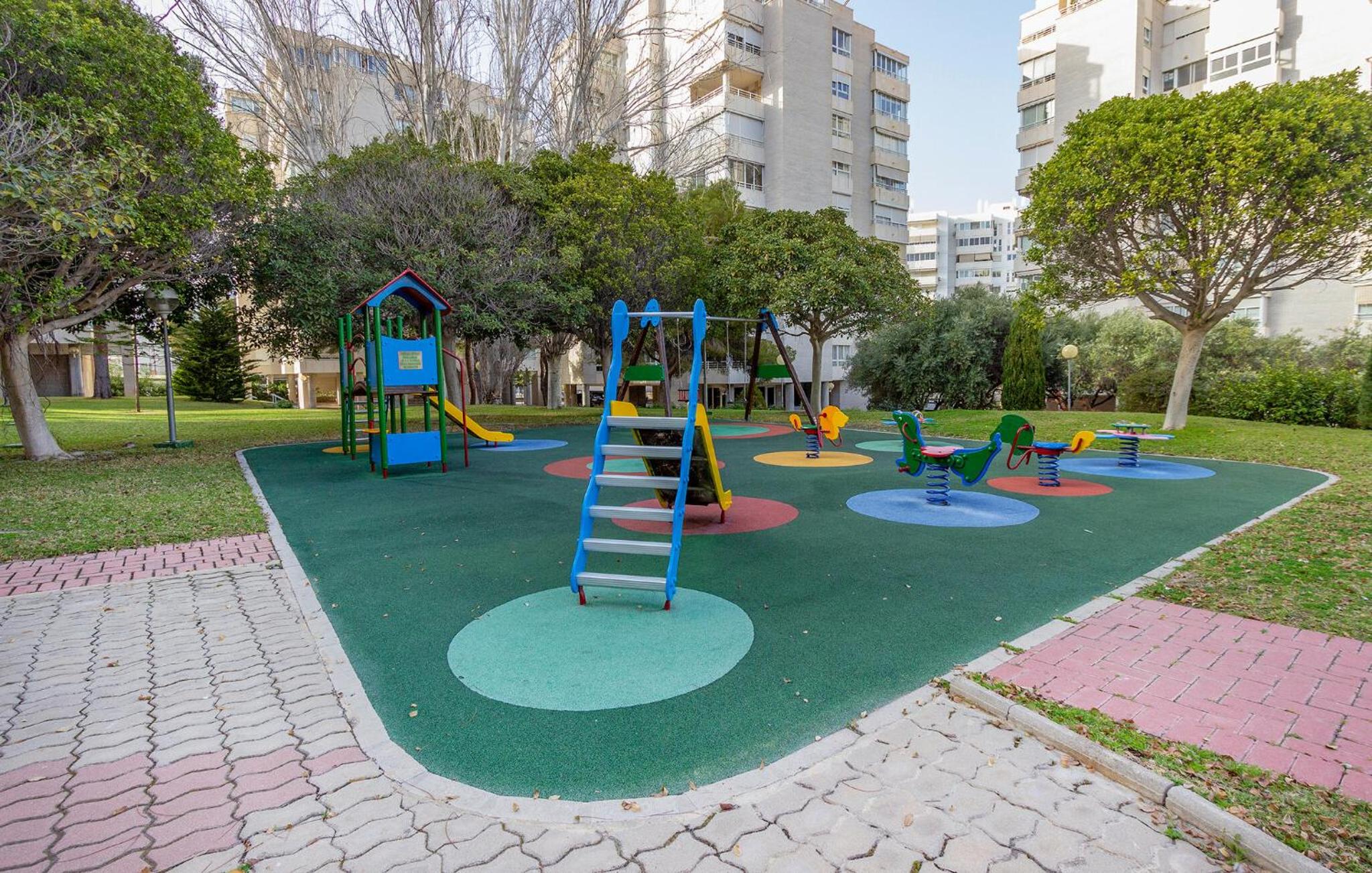Lovely Apartment In Alacant With Wifi