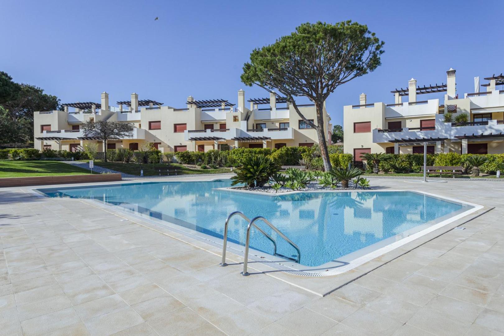 Hopstays - Vilamoura Vila Sol view 2