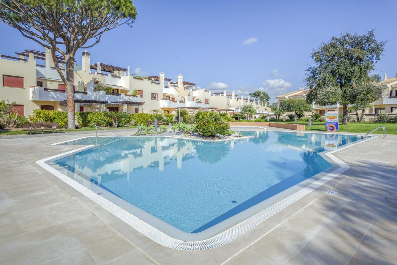 Hopstays - Vilamoura Vila Sol view 3
