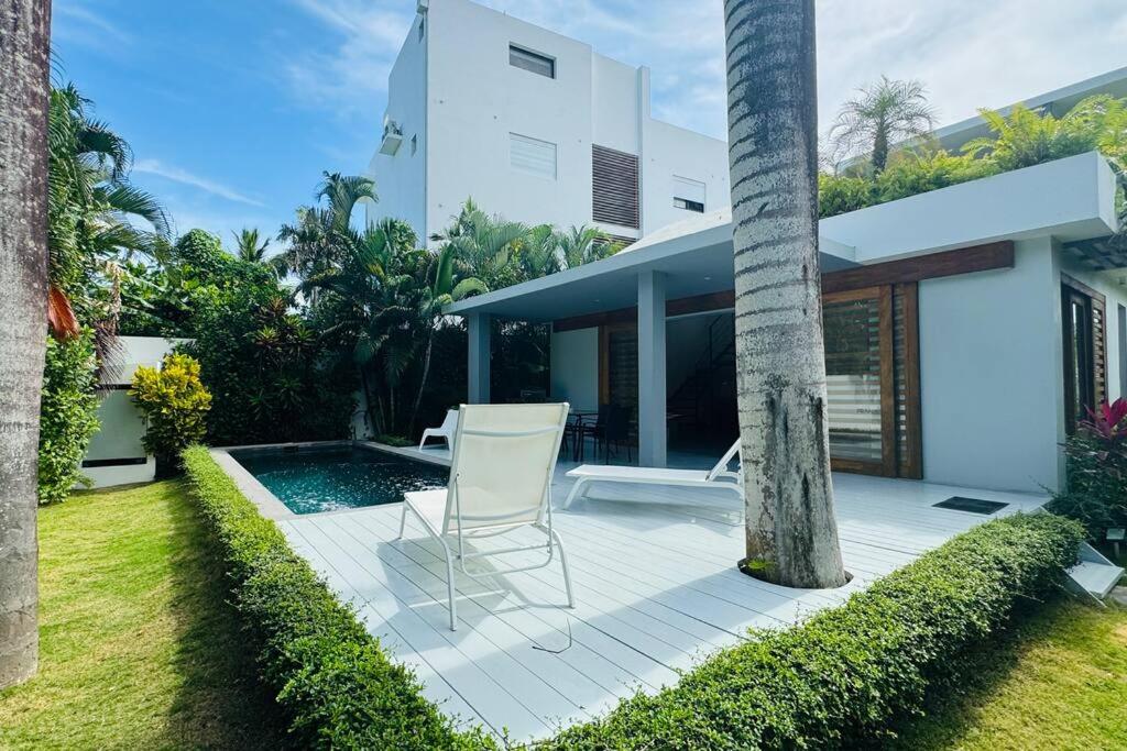 Private Garden Villa With Parking