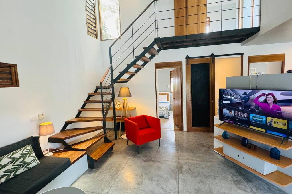 Private Garden Villa With Parking