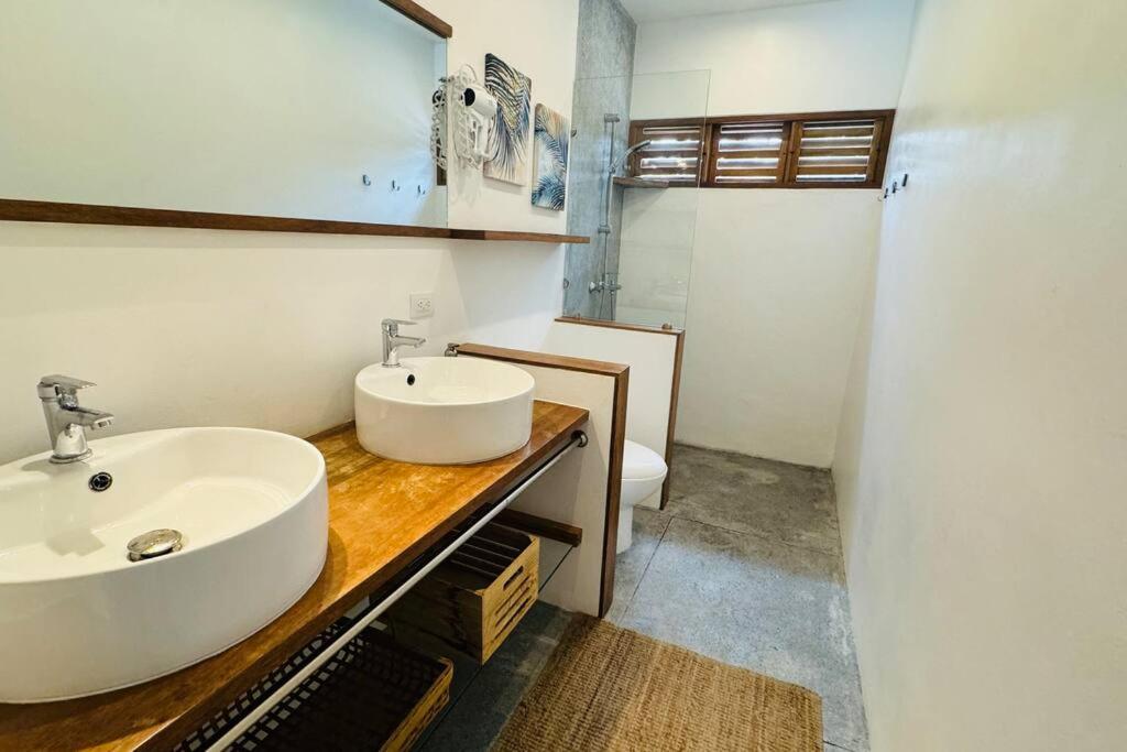 Private Garden Villa With Parking