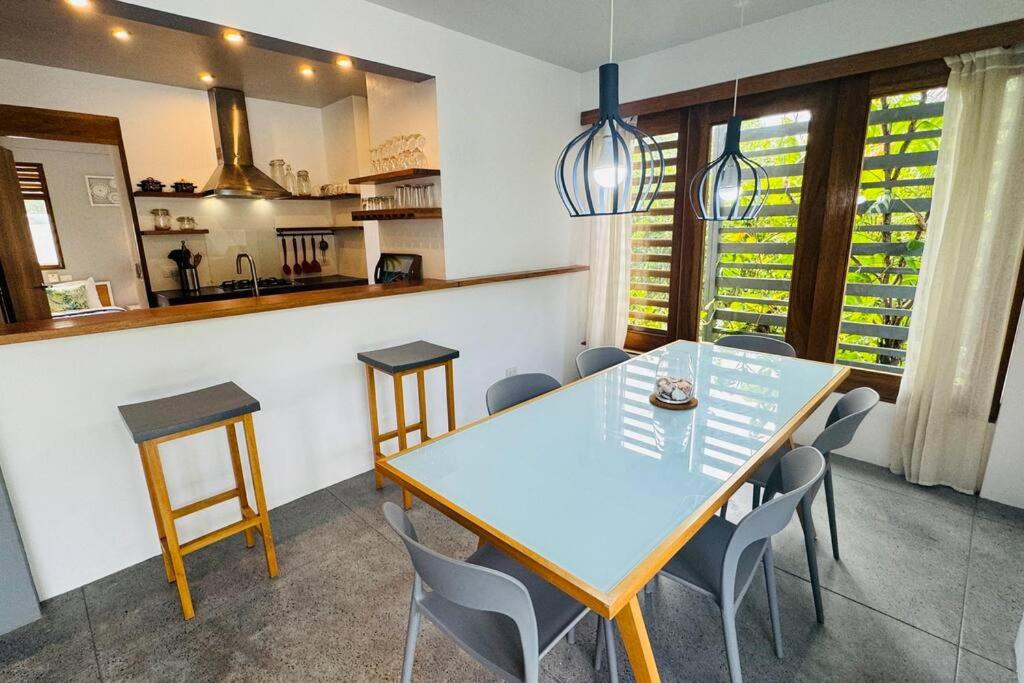 Private Garden Villa With Parking