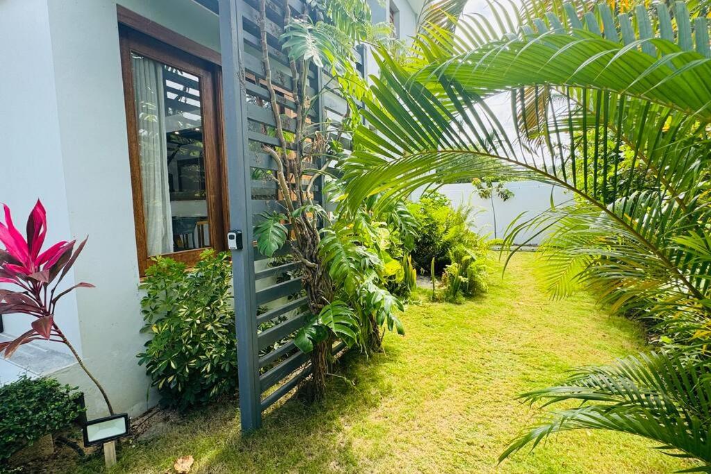 Private Garden Villa With Parking