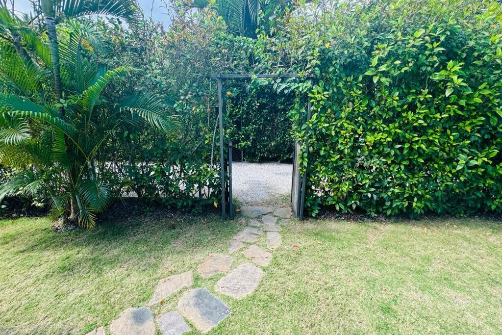 Private Garden Villa With Parking