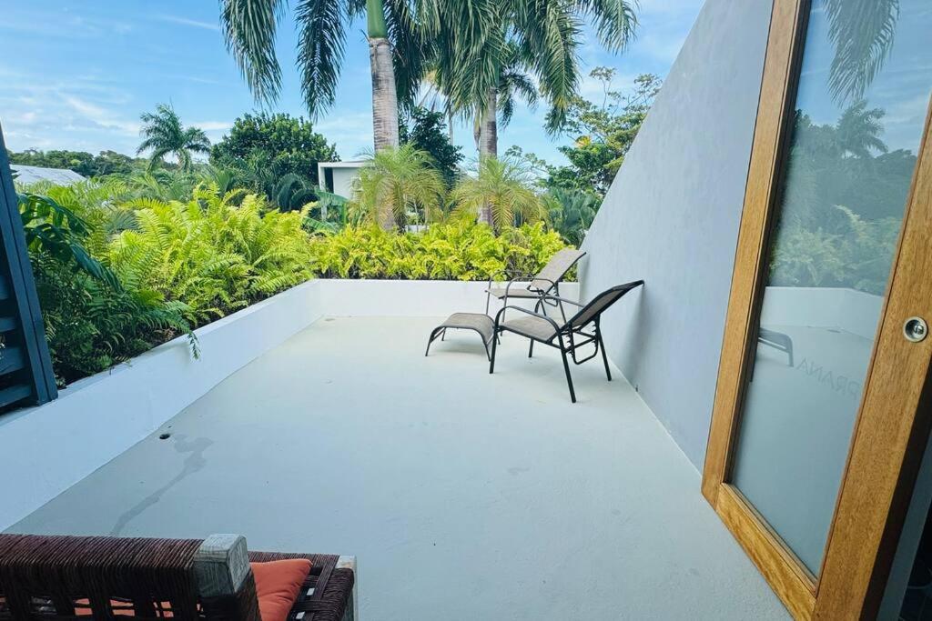 Private Garden Villa With Parking