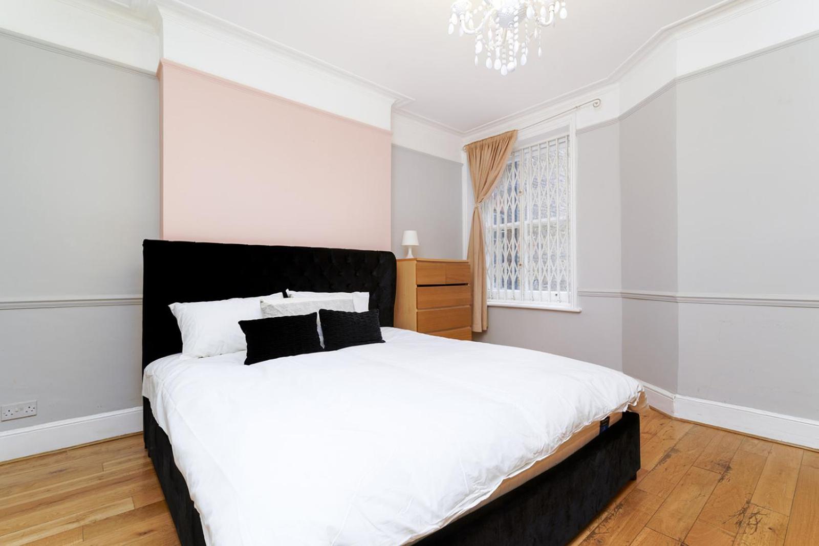 2 Bedroom Cosy London Apartment