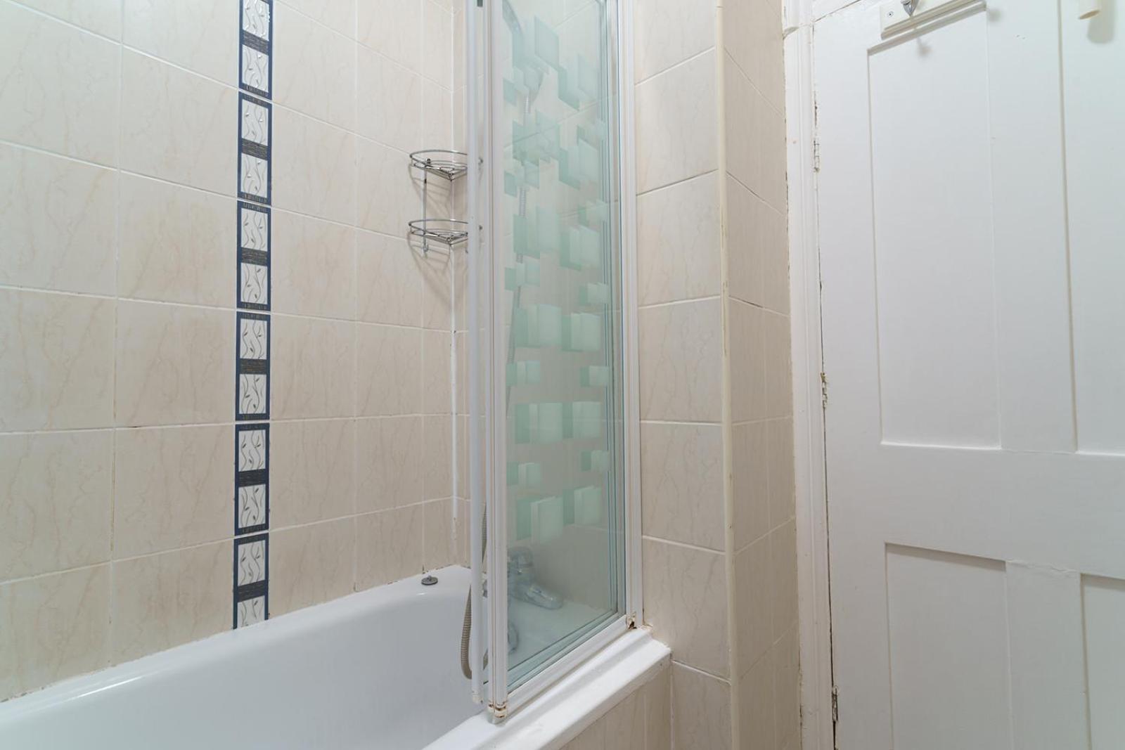 2 Bedroom Cosy London Apartment