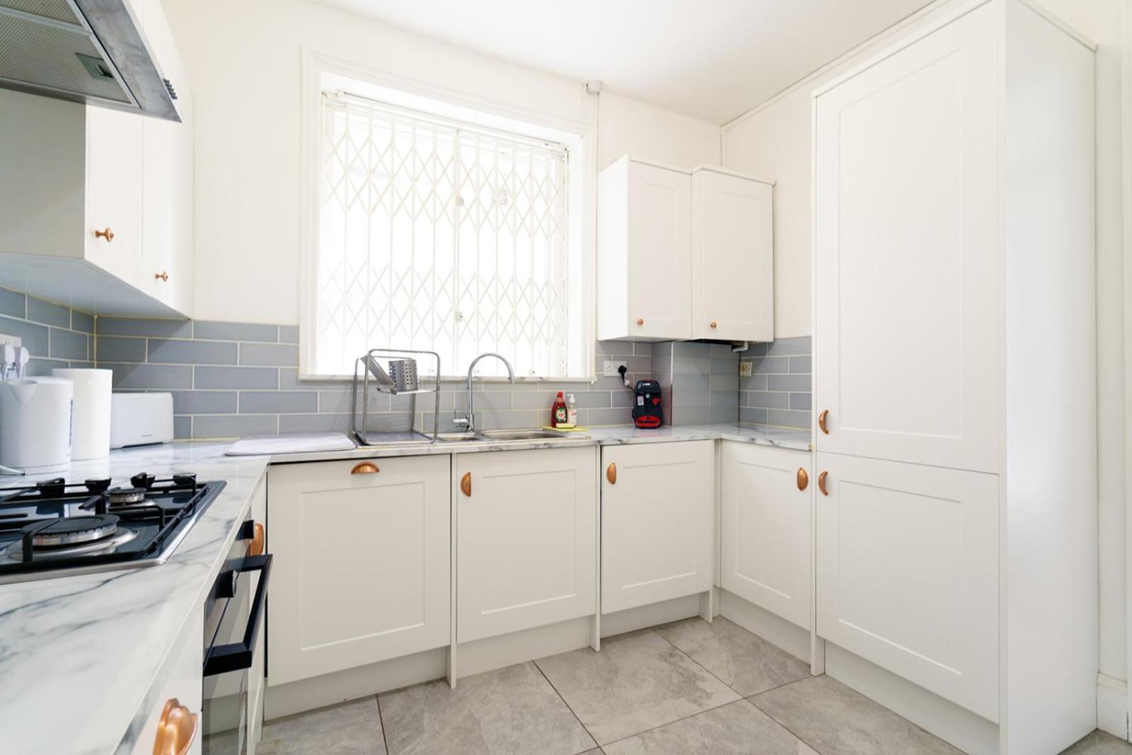 2 Bedroom Cosy London Apartment
