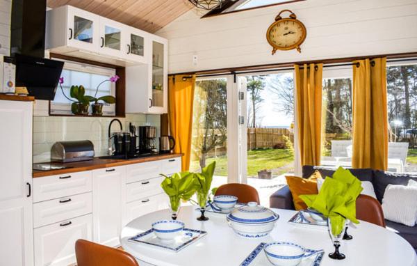 Cosy cottage by the south coast view 2