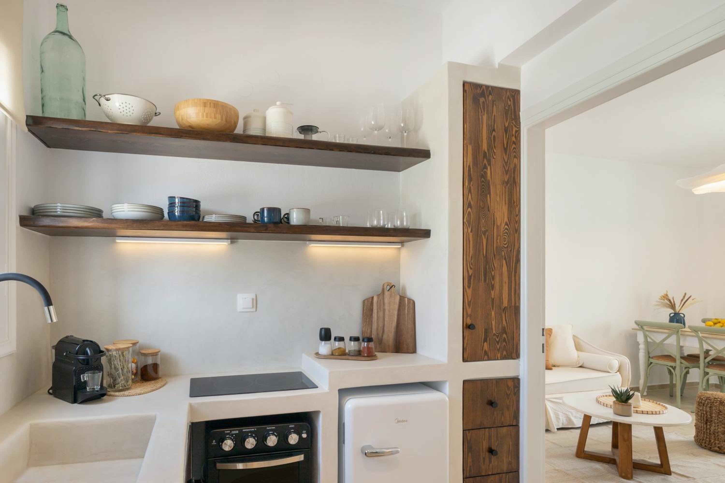 Walk to Naousa - 1BR House - Peppermint Piperi photo 5