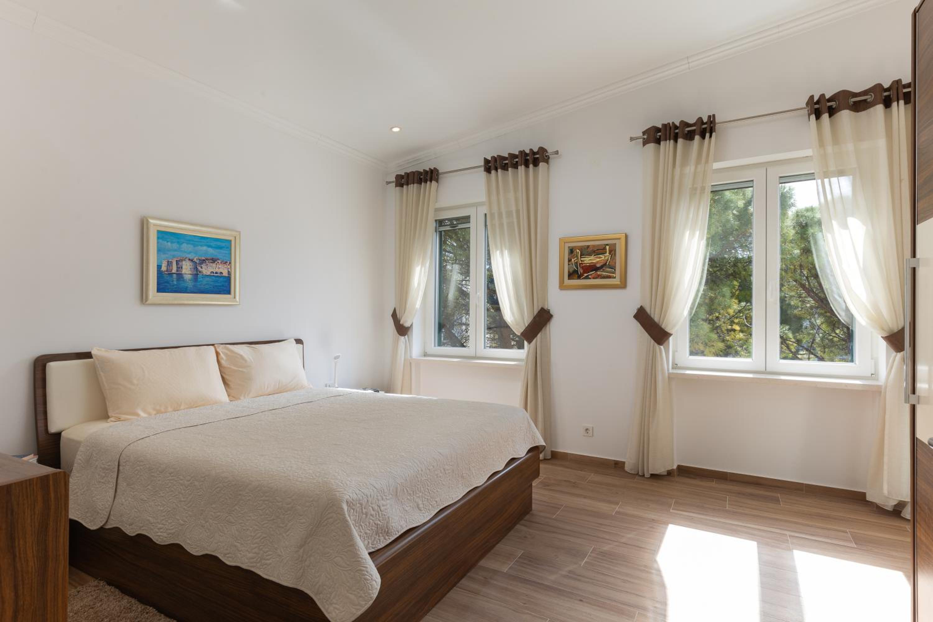 Luxury Sunset Beach Apartments