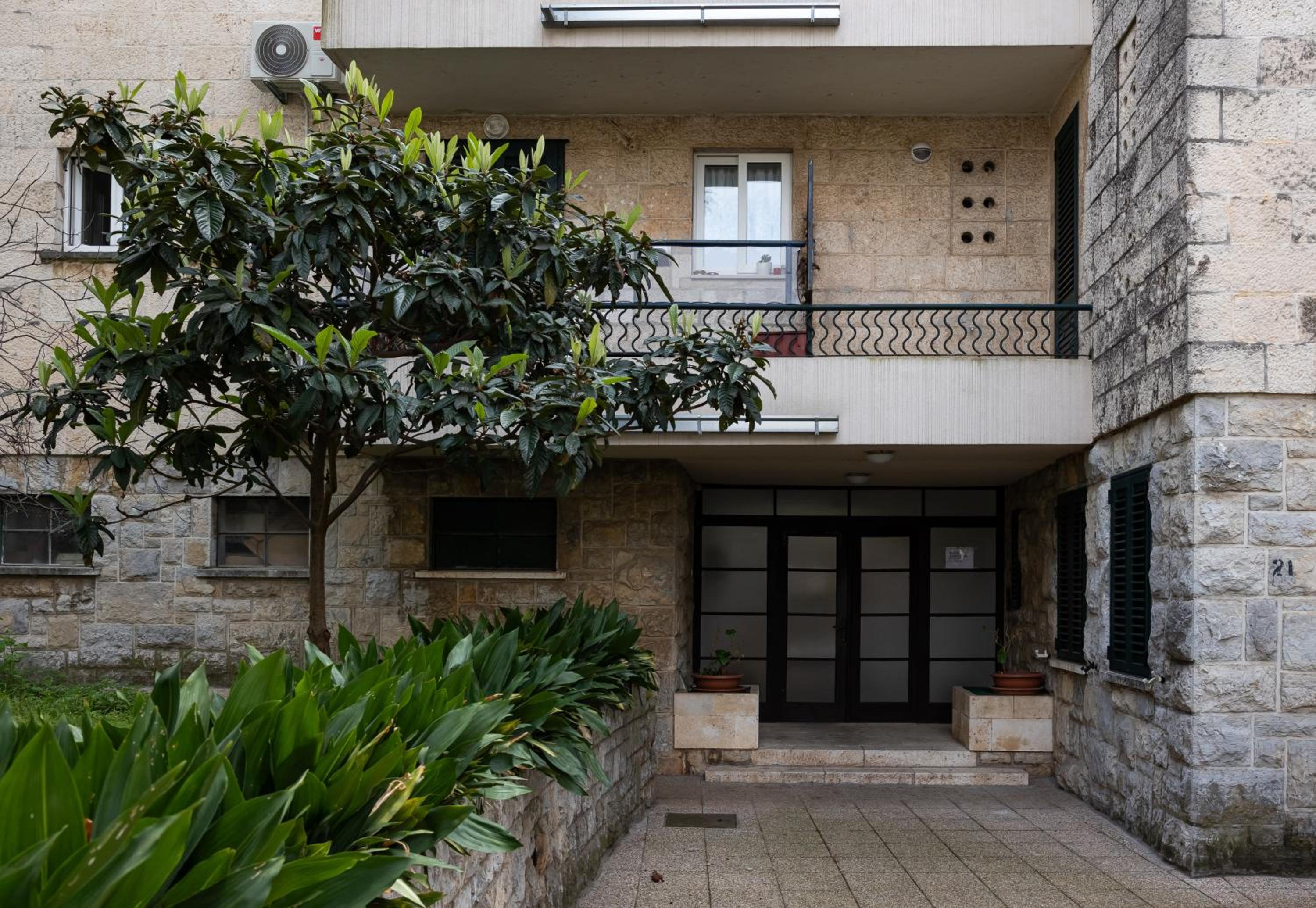 Luxury Sunset Beach Apartments