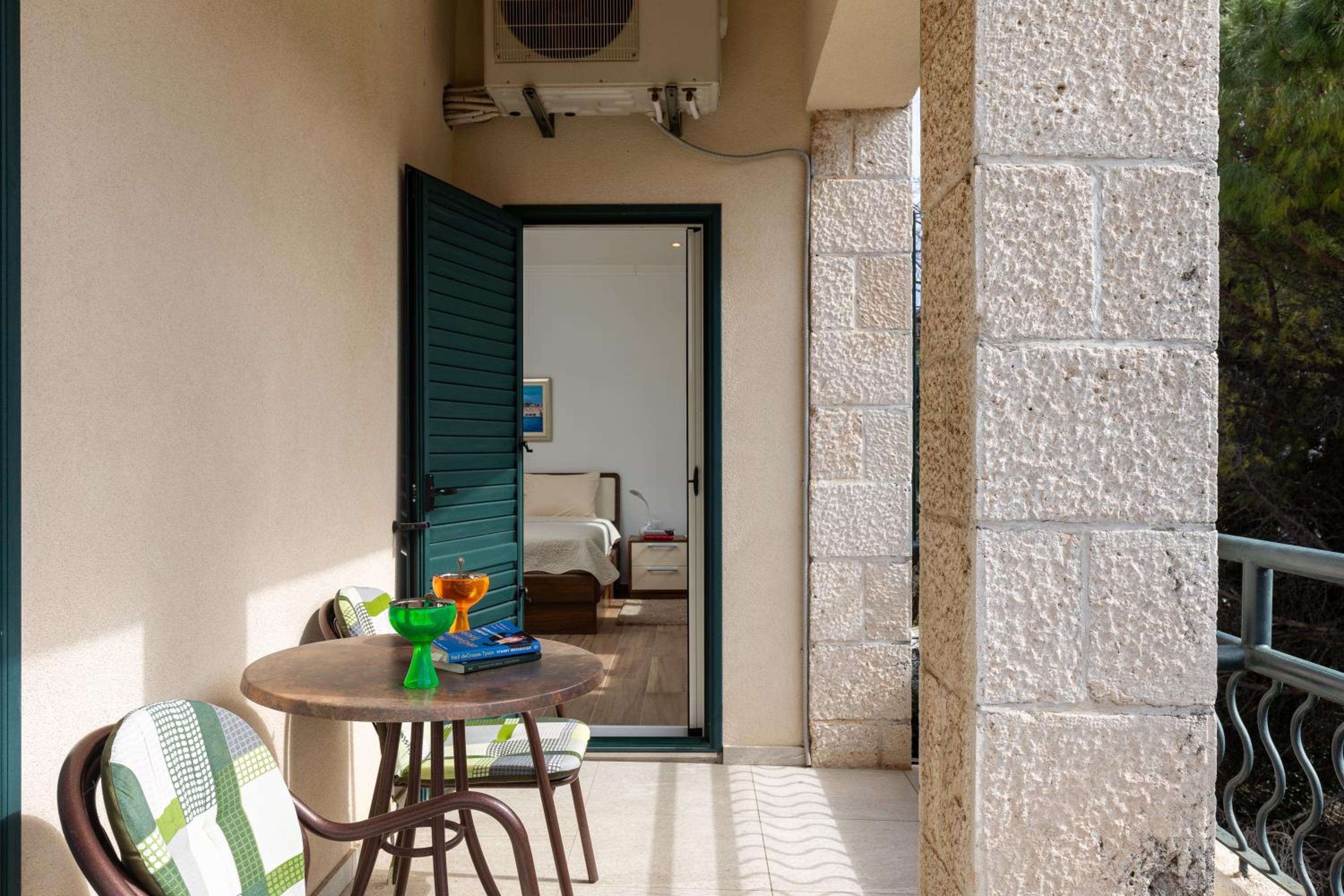 Luxury Sunset Beach Apartments