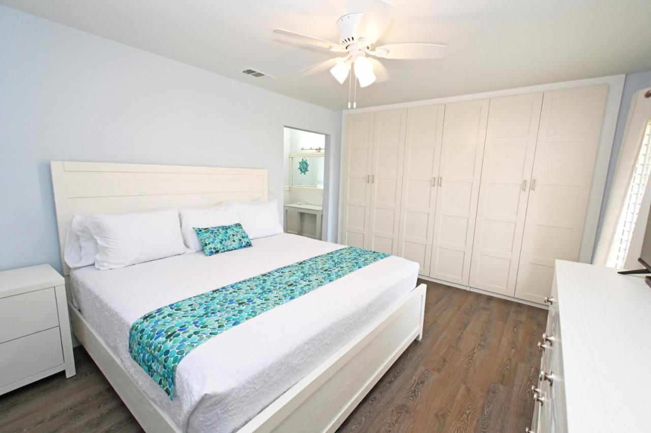Sandpiper Cove Unit 3205 Two Bedroom On The Canal view 2