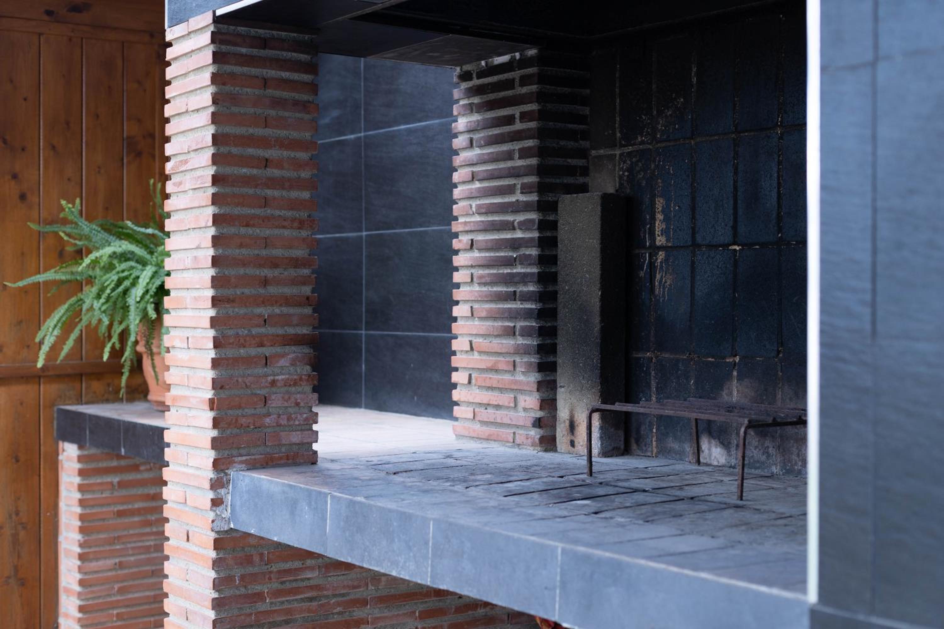 Villa en Valencia, piscina privada y metro 500m