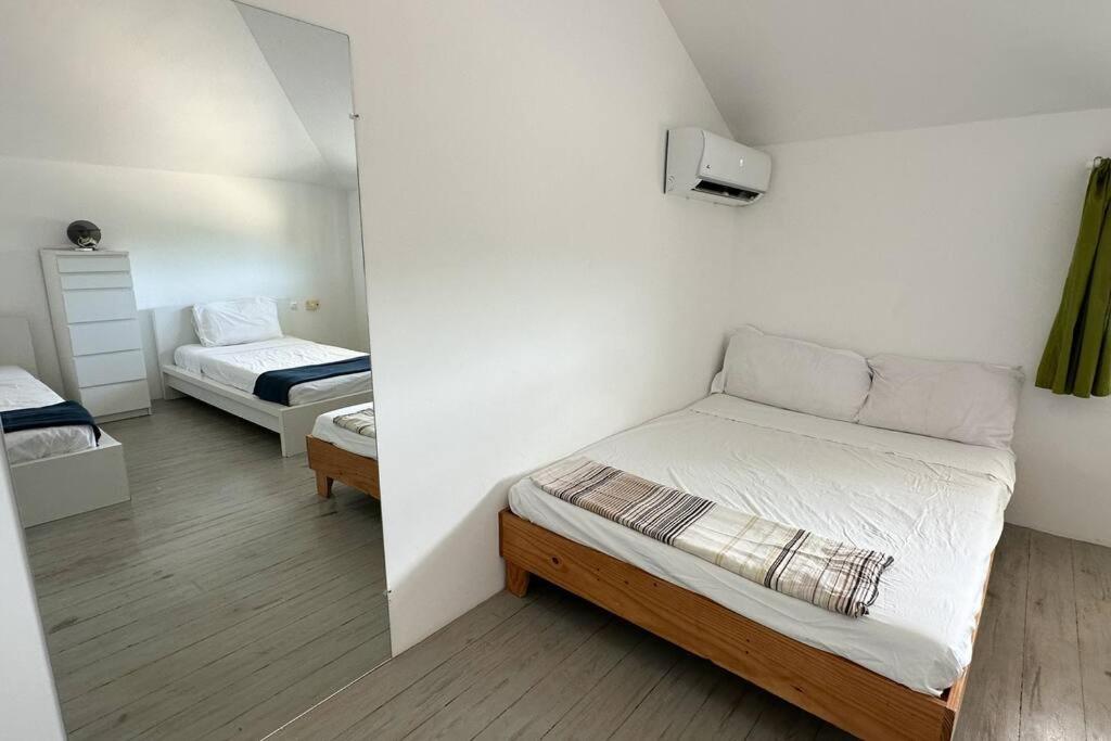 La Fenice Beachfront 3 Bedroom With Parking