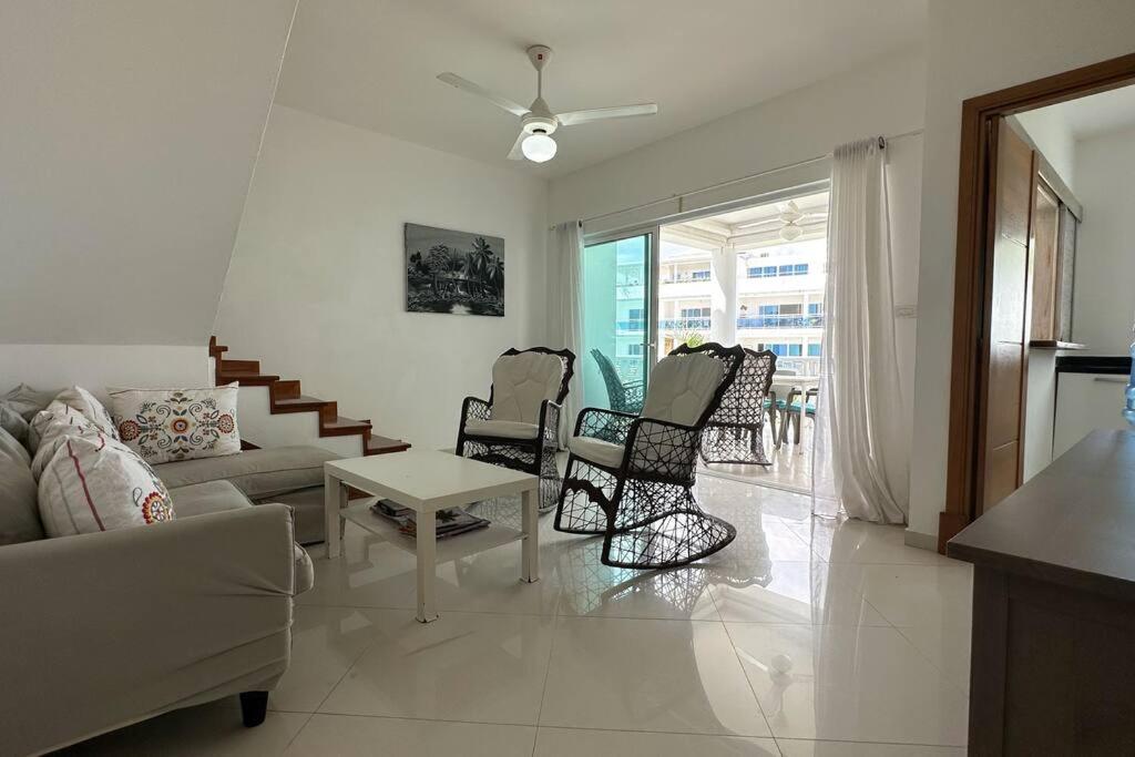 La Fenice Beachfront 3 Bedroom With Parking